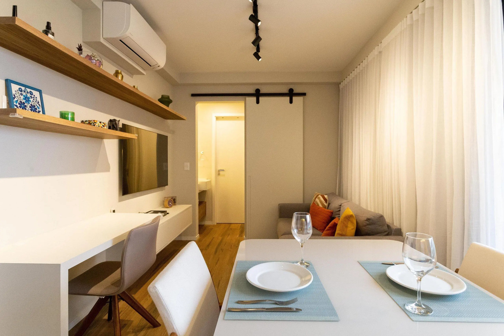 Apartamento novo, silencioso e com infraestrutura de lazer na Vila Madalena.