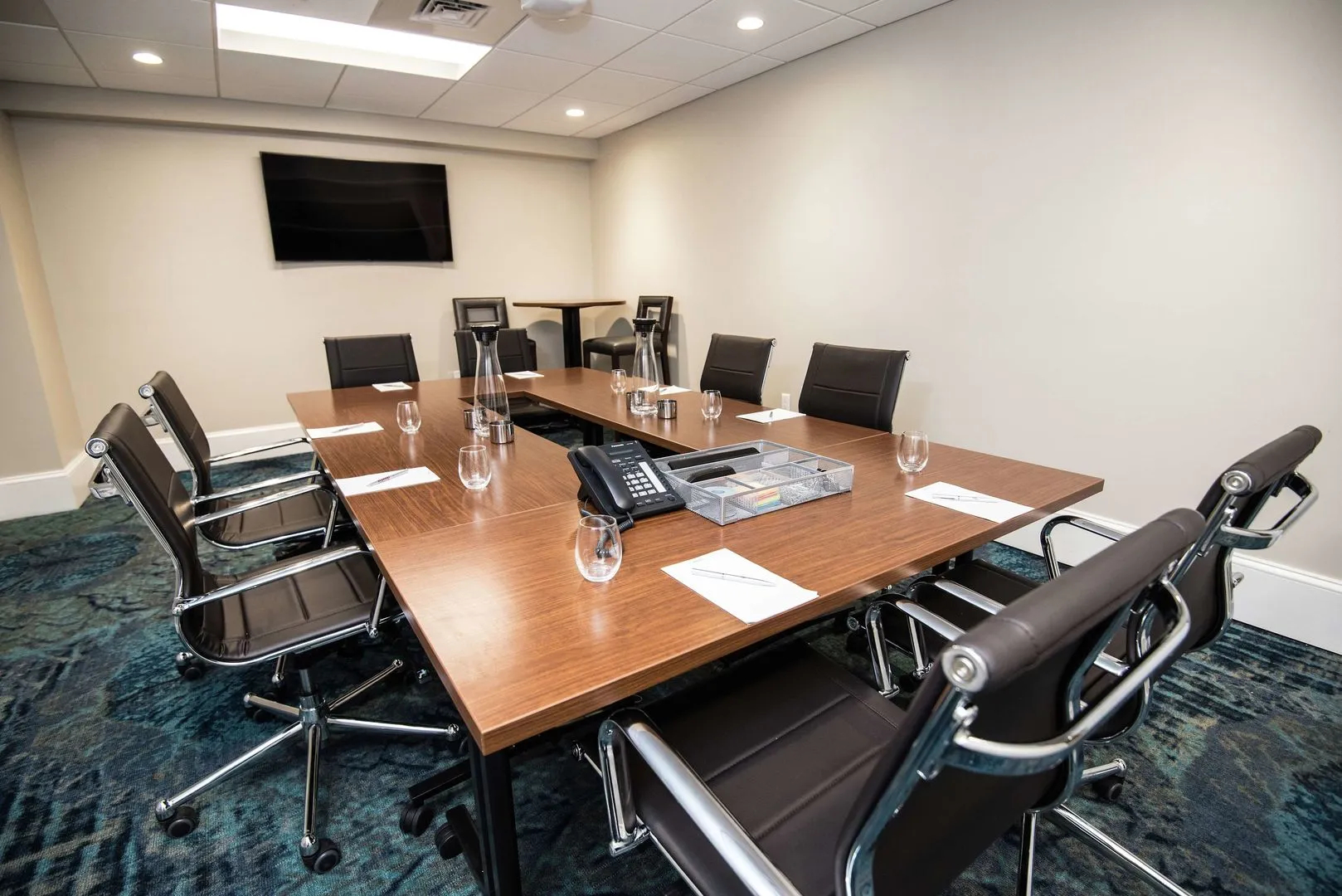 Redmont Hotel Birmingham, Curio Collection by Hilton