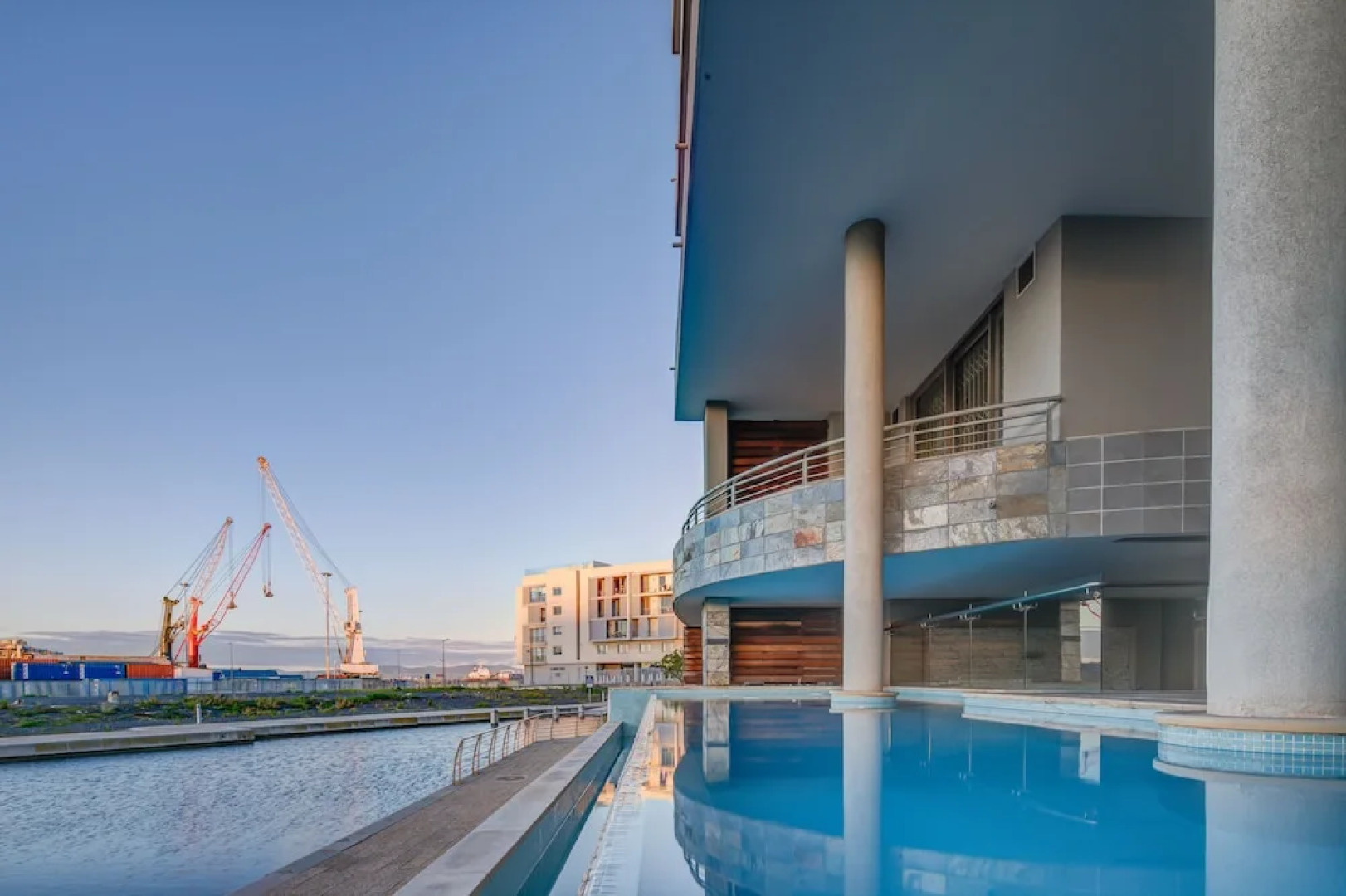 Canal Quays Luxury Apartments