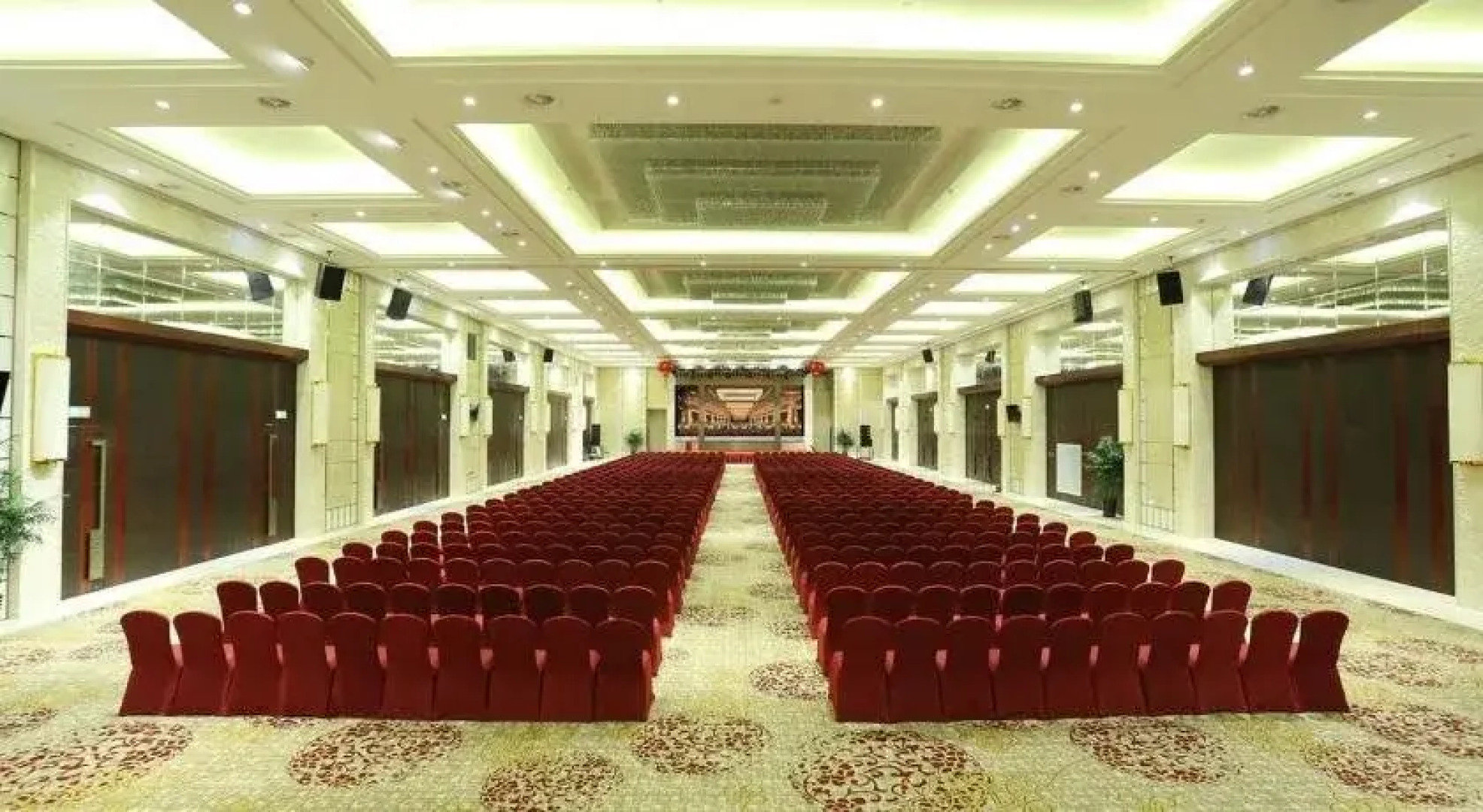 America's Best Rixin International Hotel