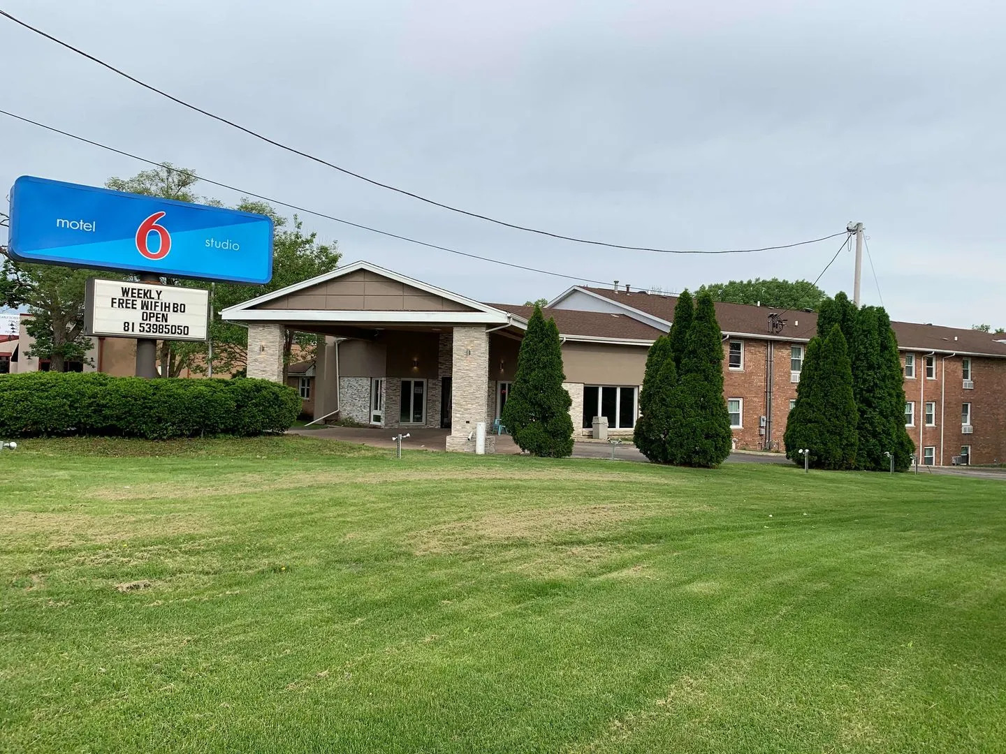 Studio 6 Rockford, IL