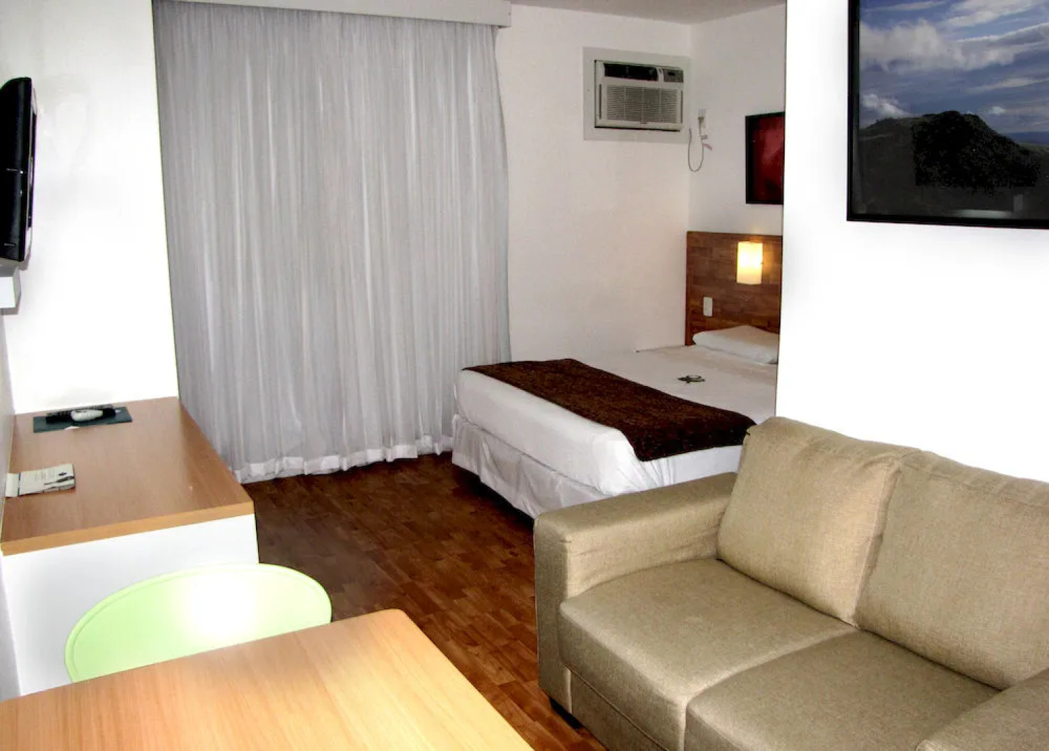 Campus Flat by Vision Vespasiano