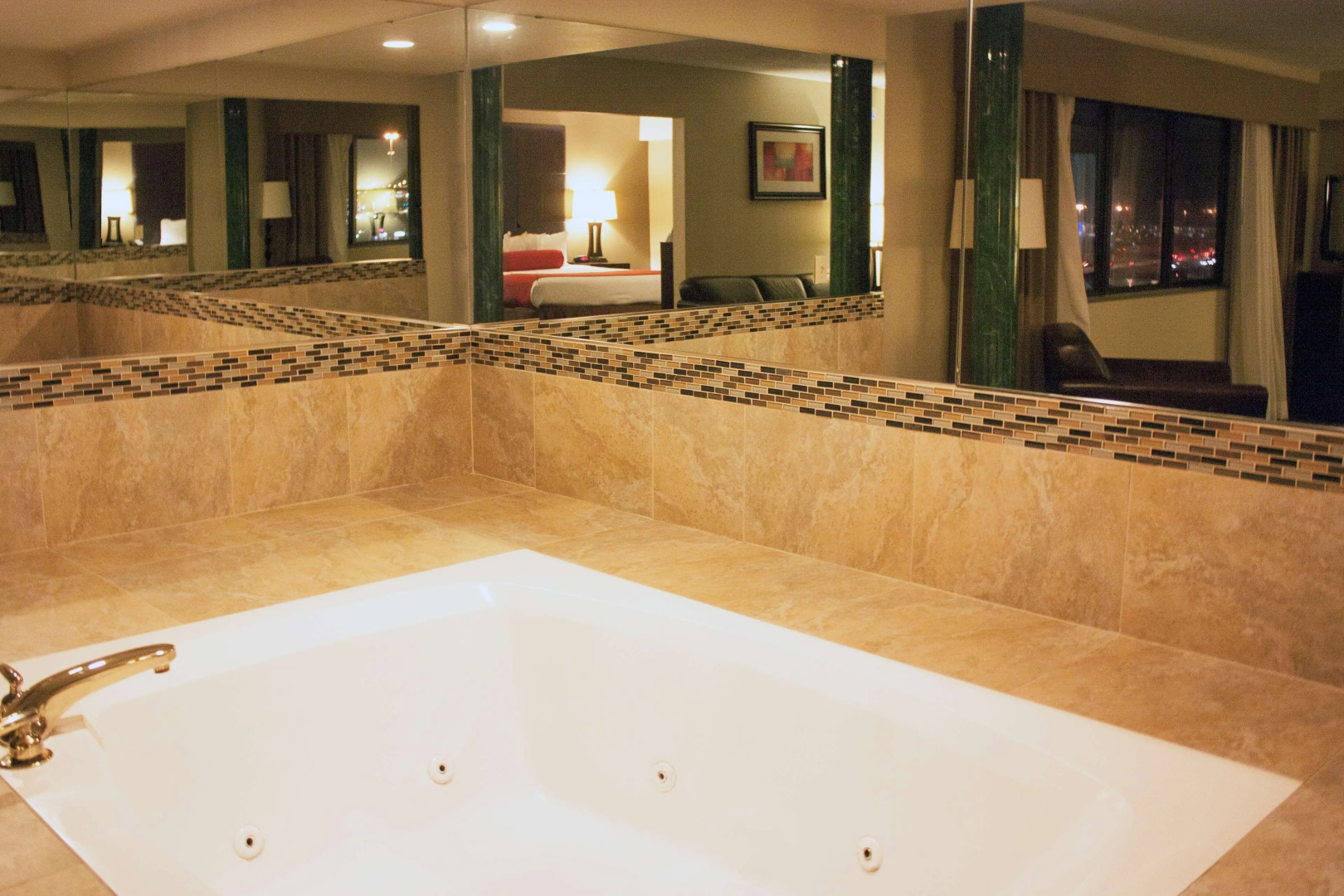 Comfort Inn & Suites Copley Akron