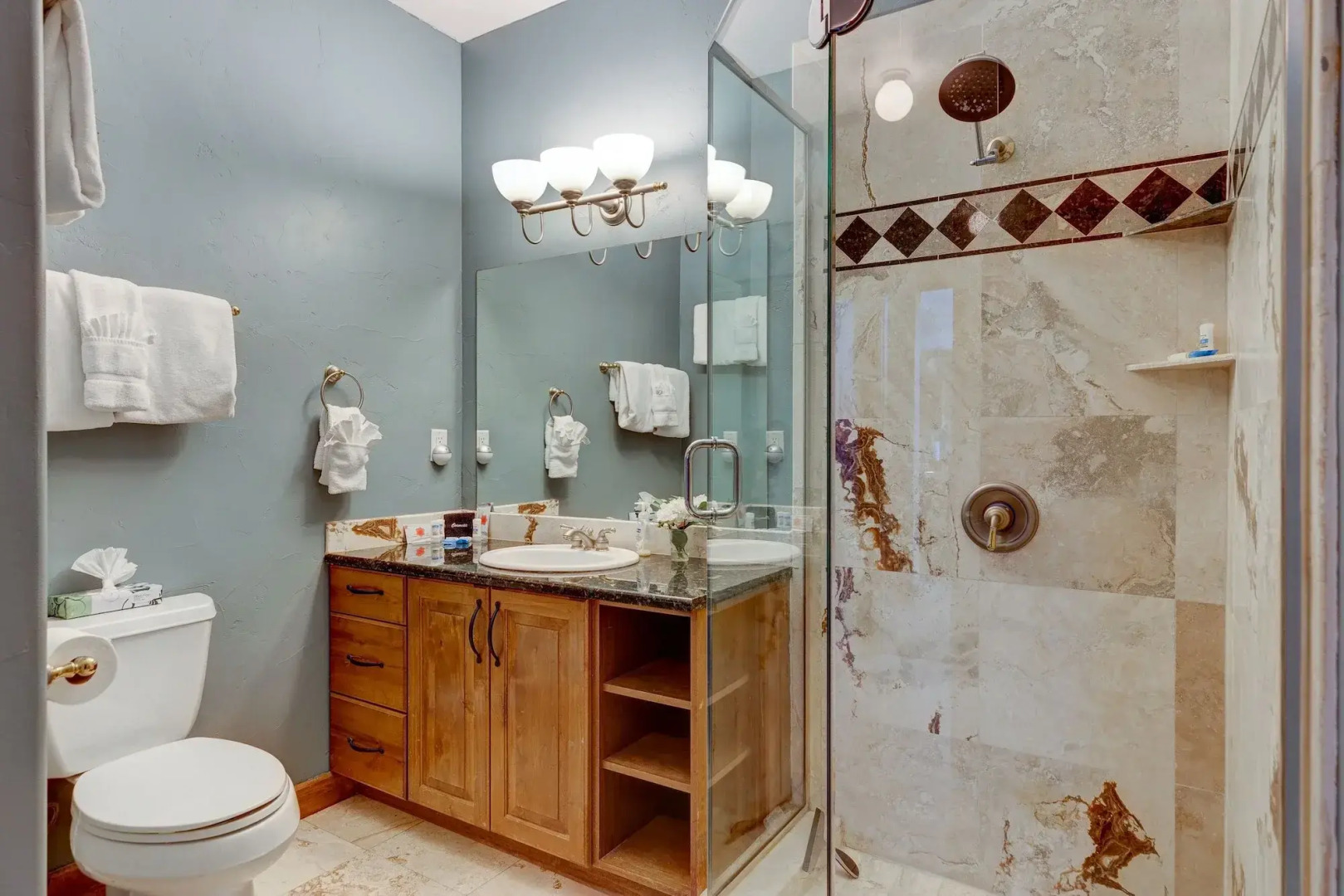 400 Whispering Pines Dr. (Private Home) Holiday home 5