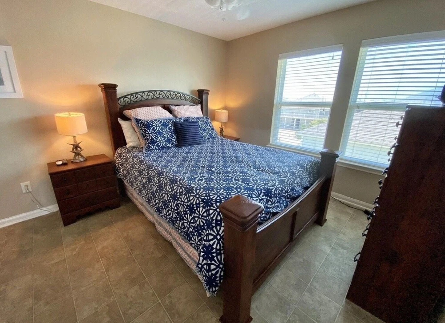 Janie's by RedAwning