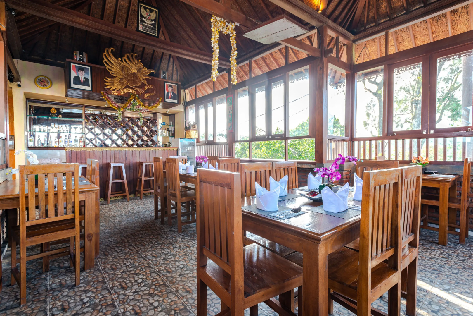 The GARUDA villa & Restaurant