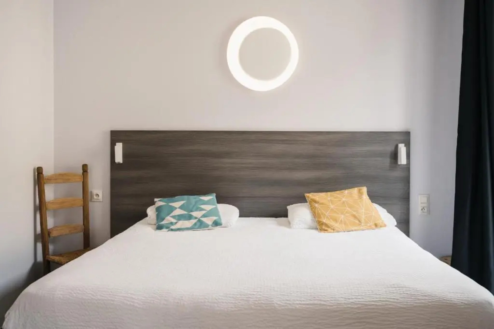 Maison Les Fleurines By Logis