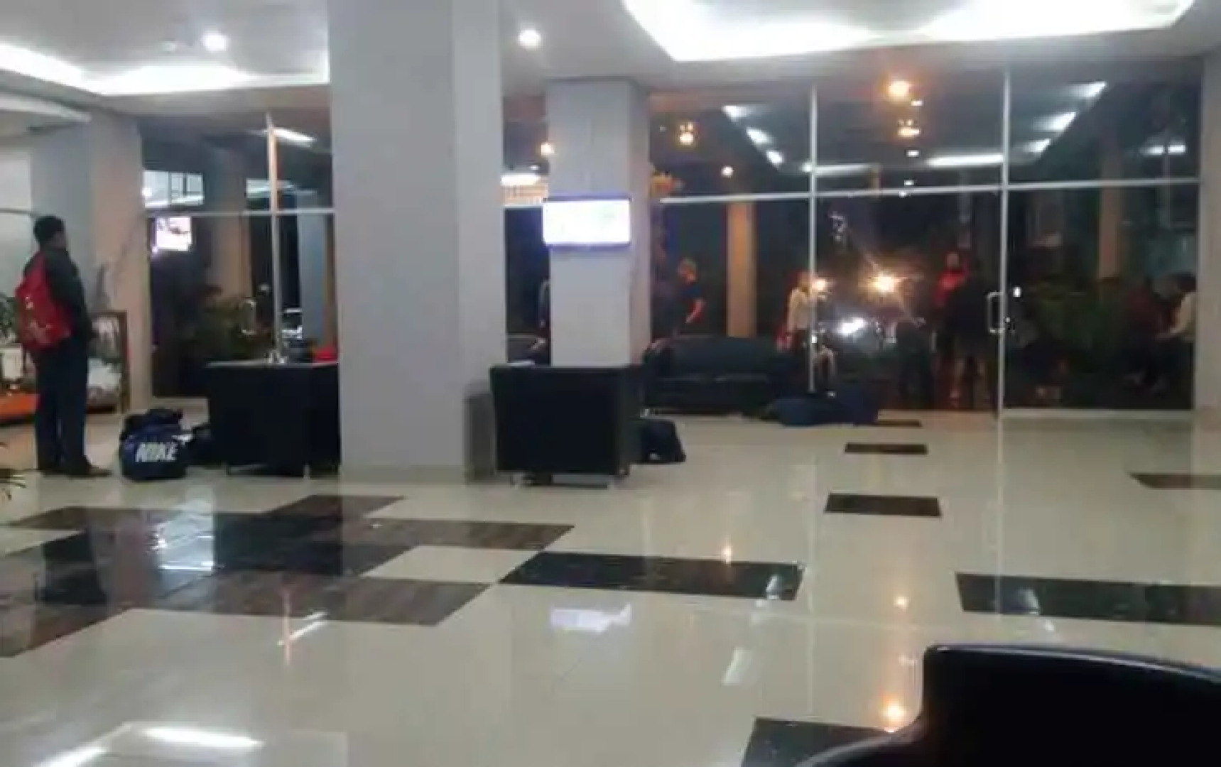 Diajeng Room Near Ipdn