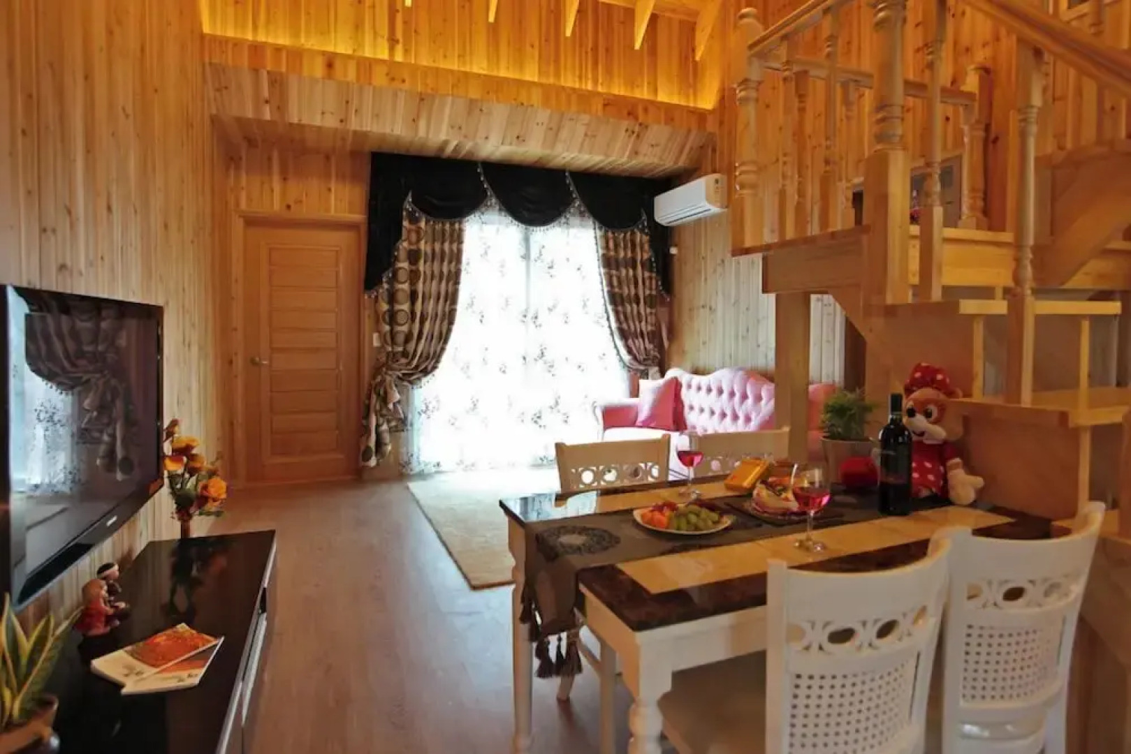 White Village Pension