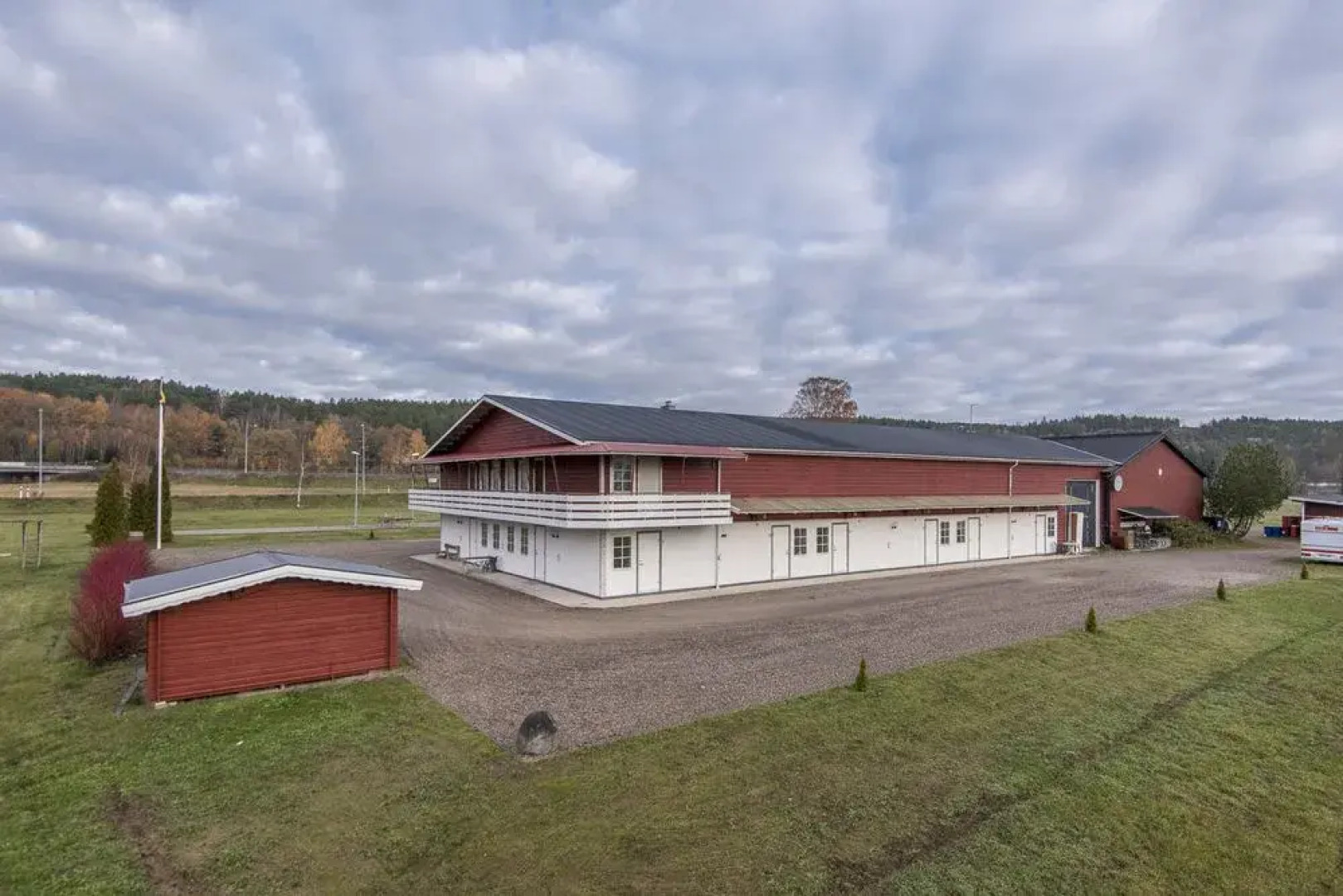 Tallbackens Gård & Vandrarhem - Hostel