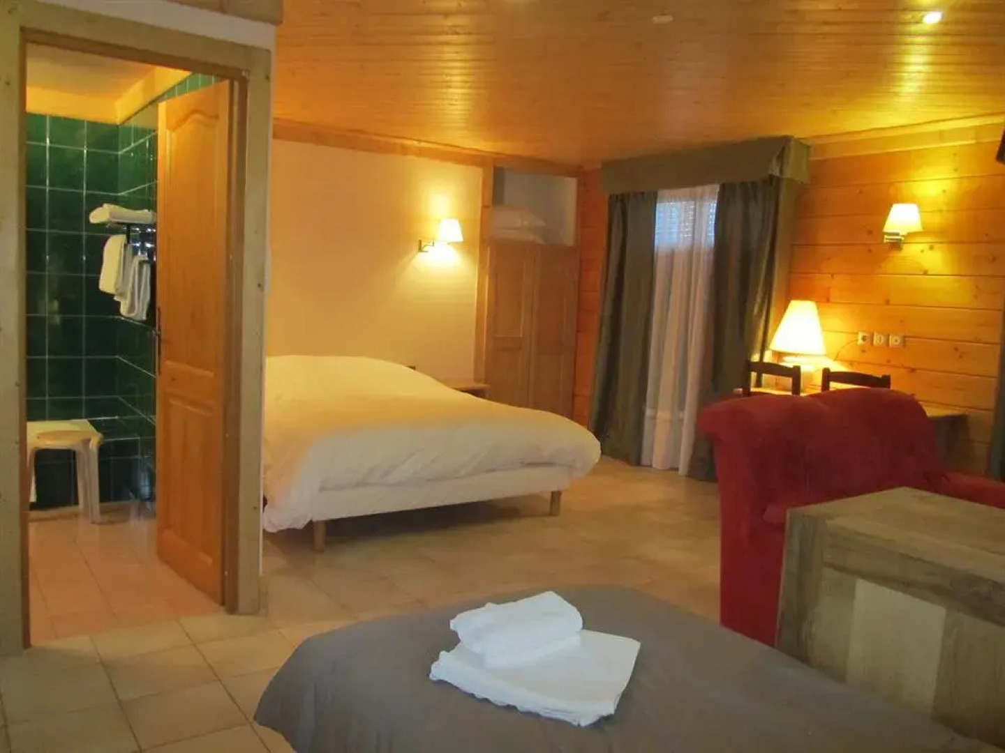 Hôtel Denarié - Restaurant les 5 Chemins