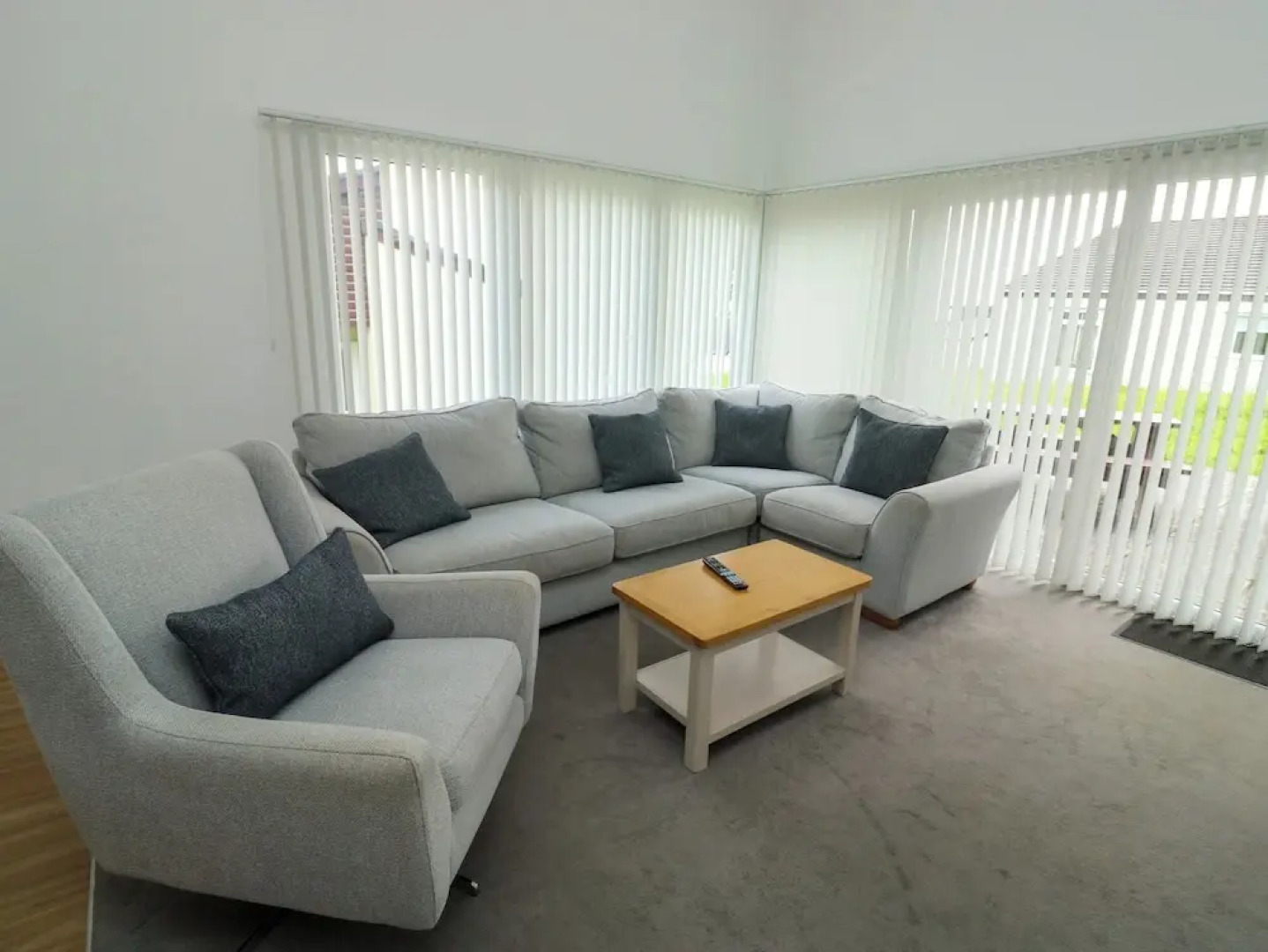 Harcombe House Bungalow 11