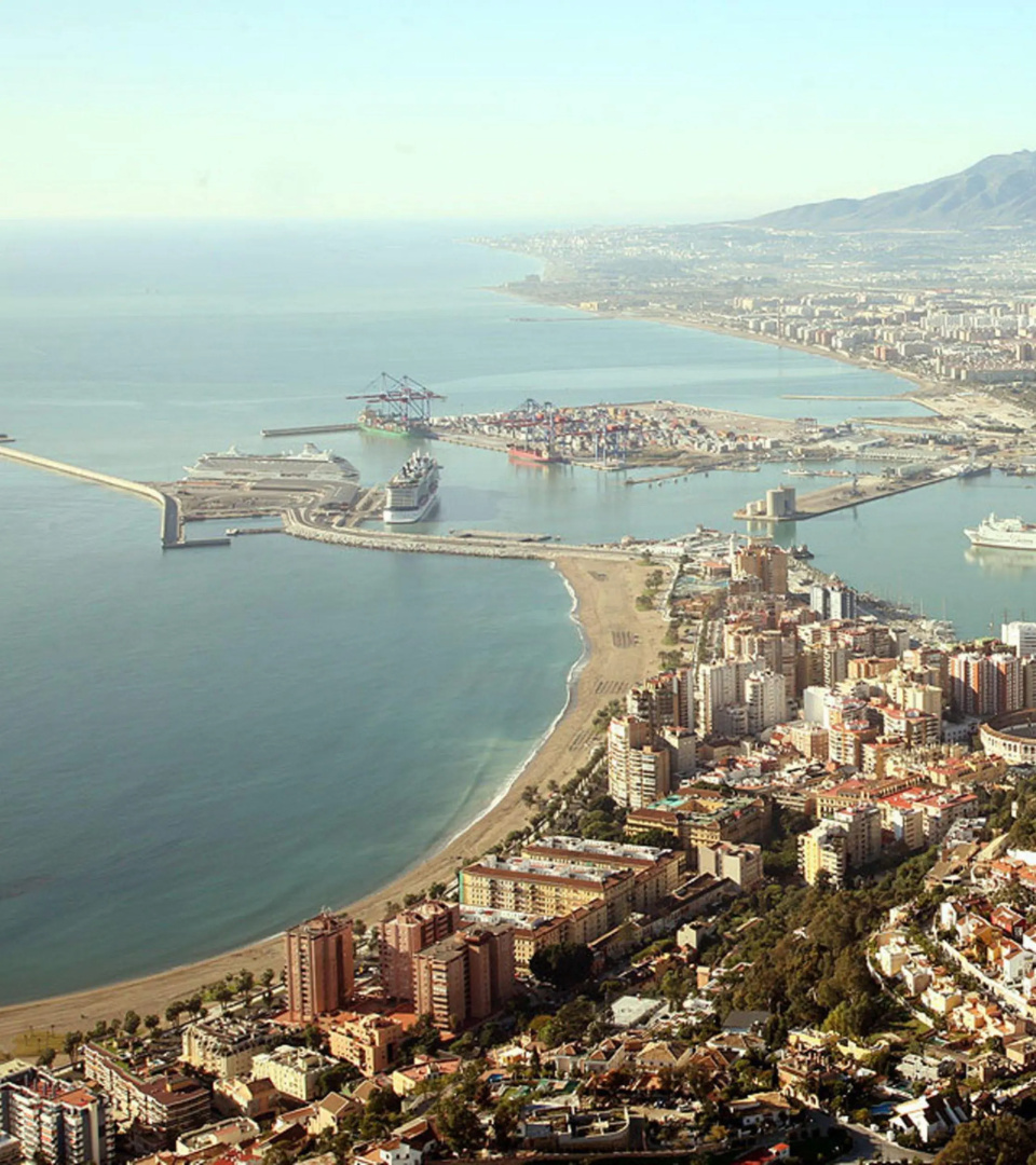 Apartment in Velez Malaga, Malaga 103069