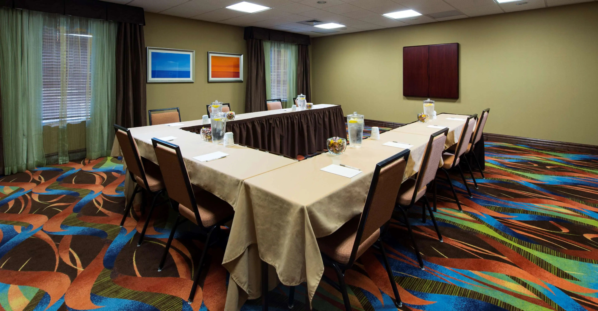 Hampton Inn & Suites Pensacola I-10 N at Univ. Town Plaza