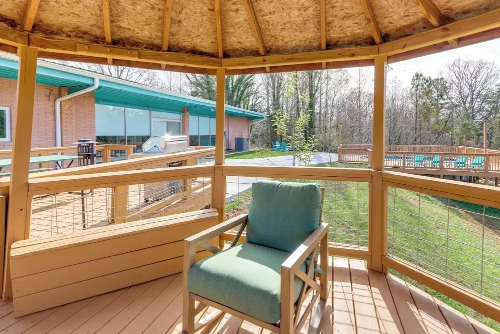 Private Saltwater Pool: Mtn-view Copperhill Home