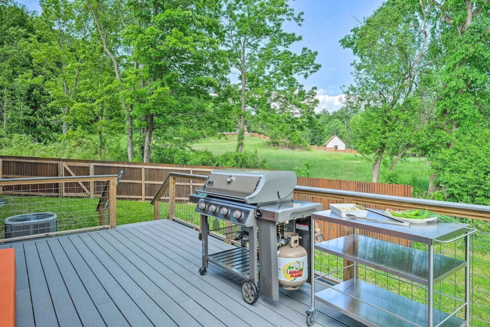 Luxe + Modern Home: 30 Mi to Saratoga Springs!