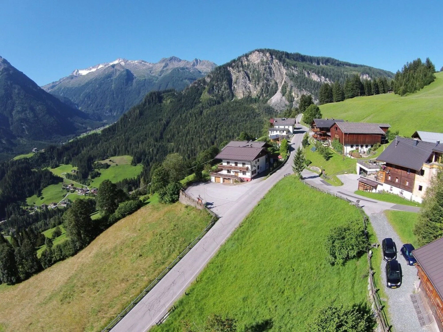 Gorgeous Chalet With Sauna in Königsleiten