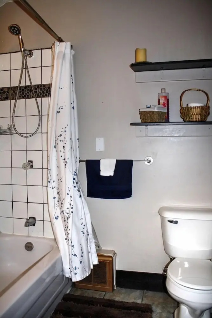 Snowshoe Pete's Mountain Retreat