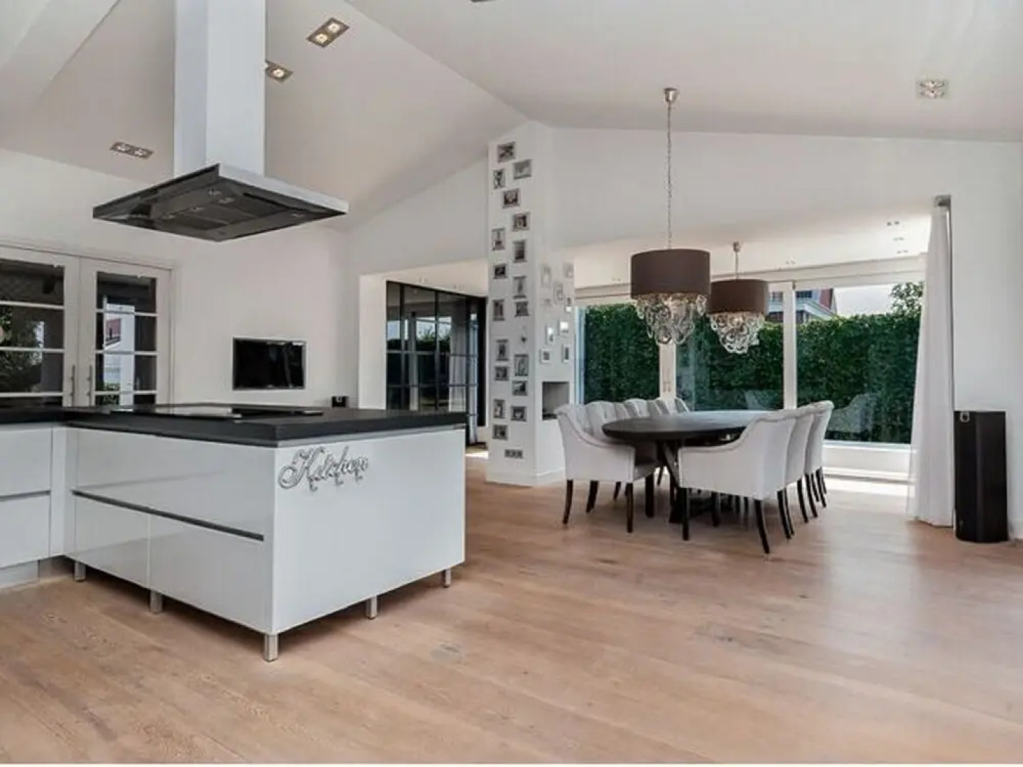 Unique Villa in Akersloot with Sauna & Hot Tub