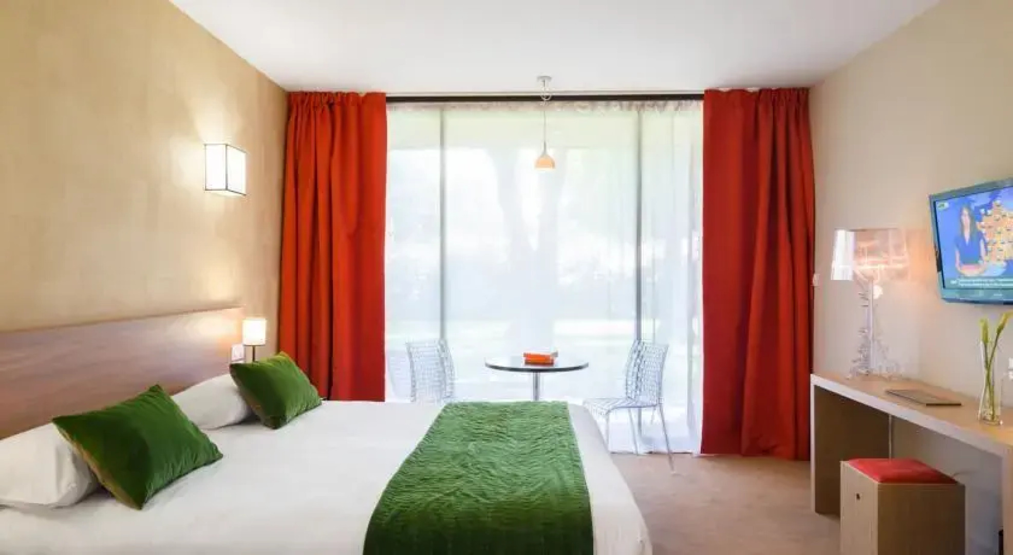 Le Moulin De Vernègues