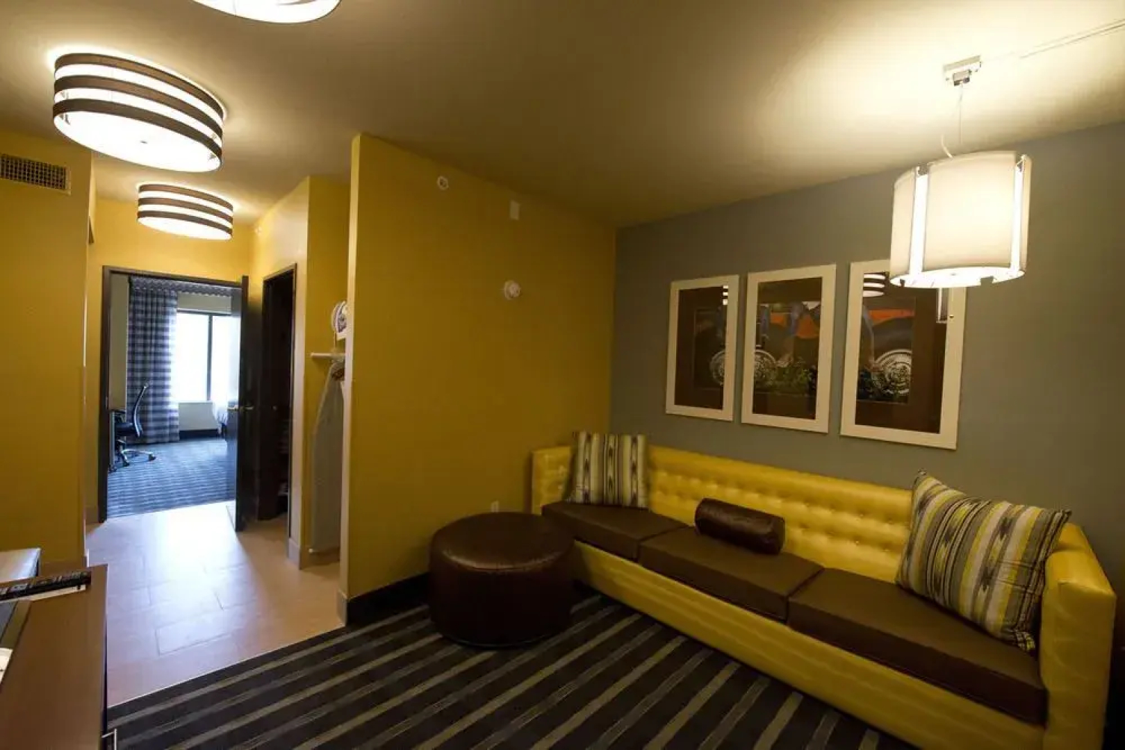 Holiday Inn Express & Suites Perry-National Fairground Area