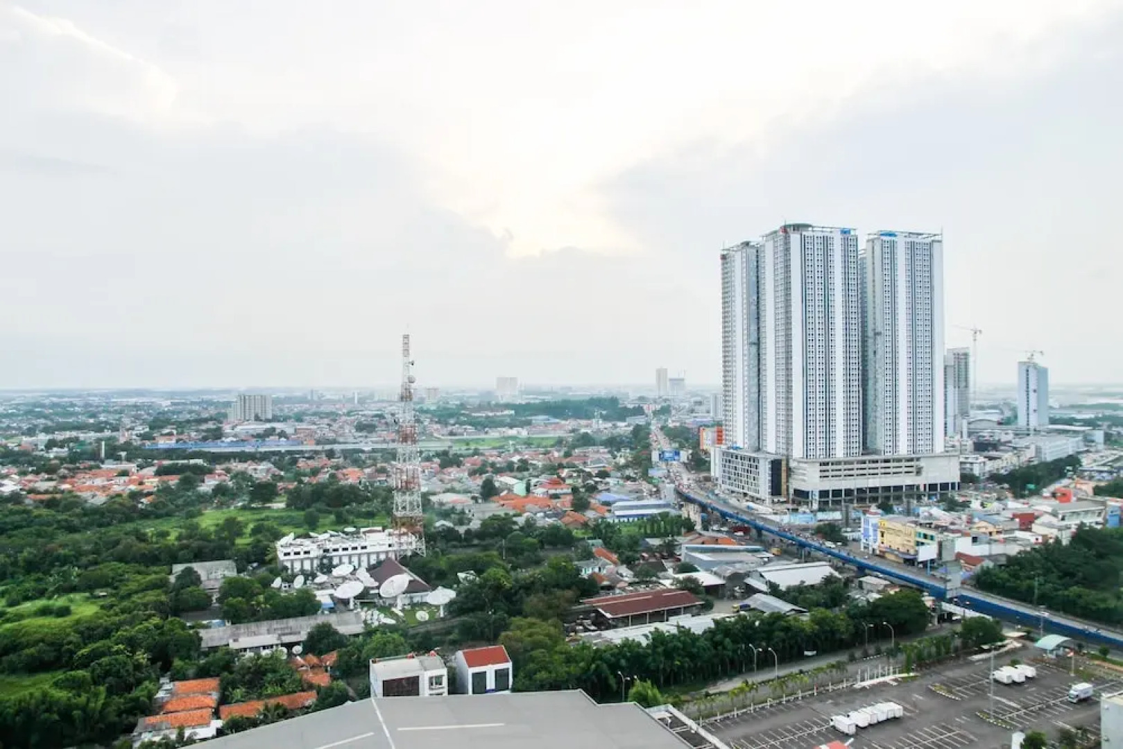 Nice View Studio @ Azalea Suites Apartment