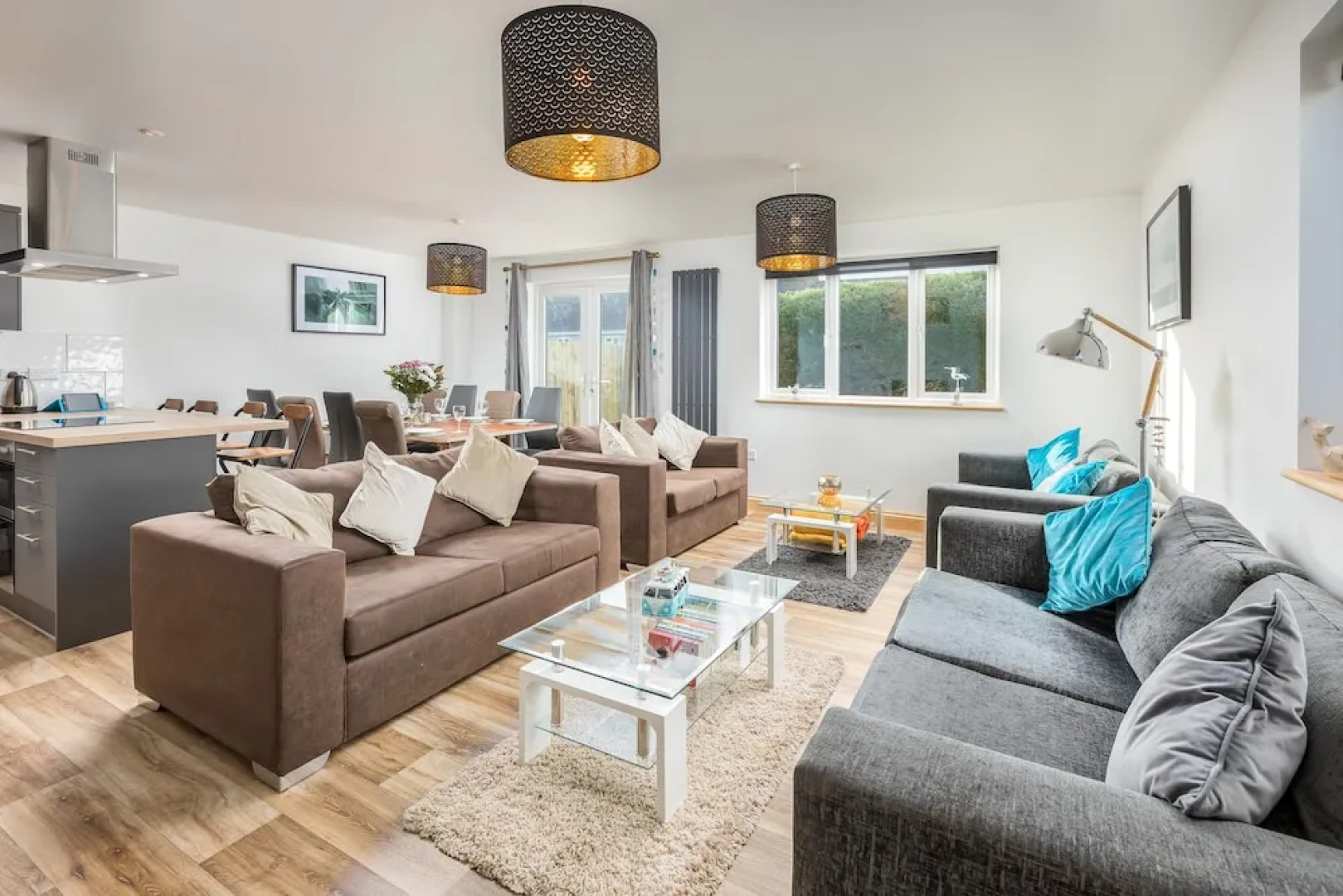 Totnes modern house sleeps 8 , 5 mins to town