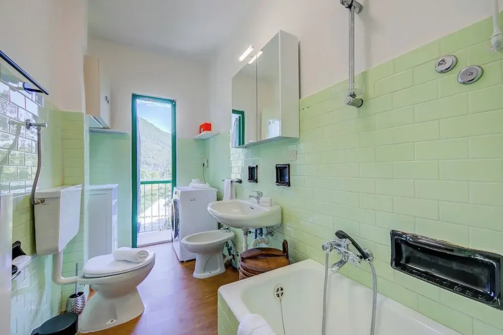 La Casa di Guido Hiking Skiing And Lakes