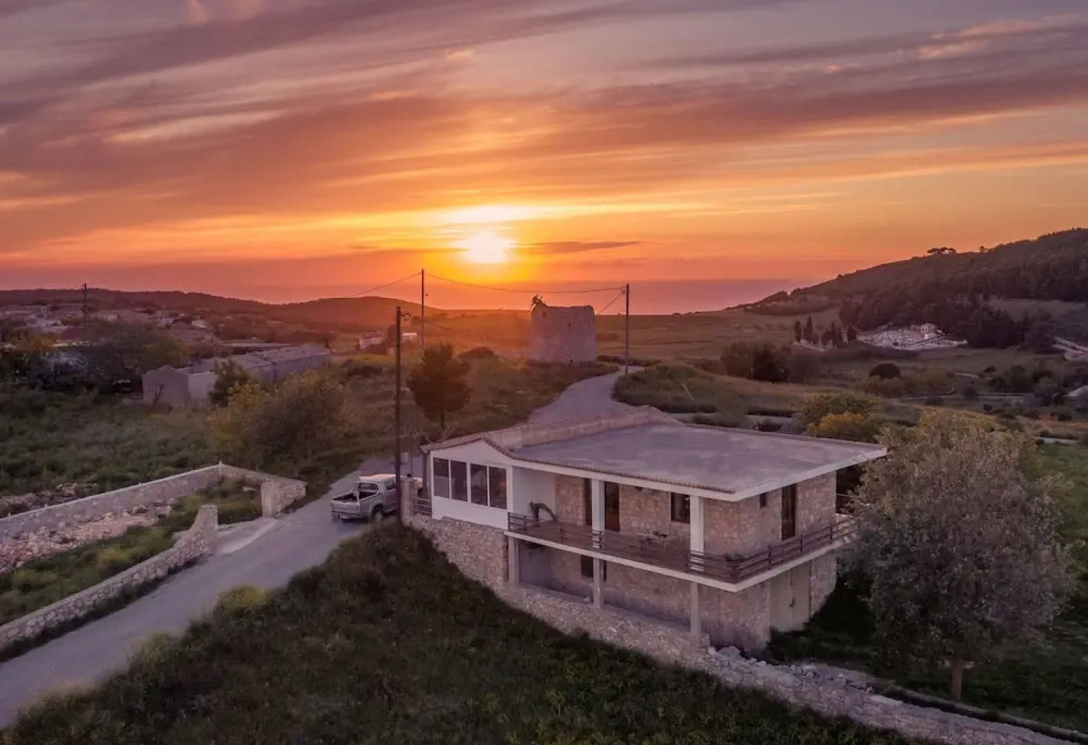Villa Windmill Sunset