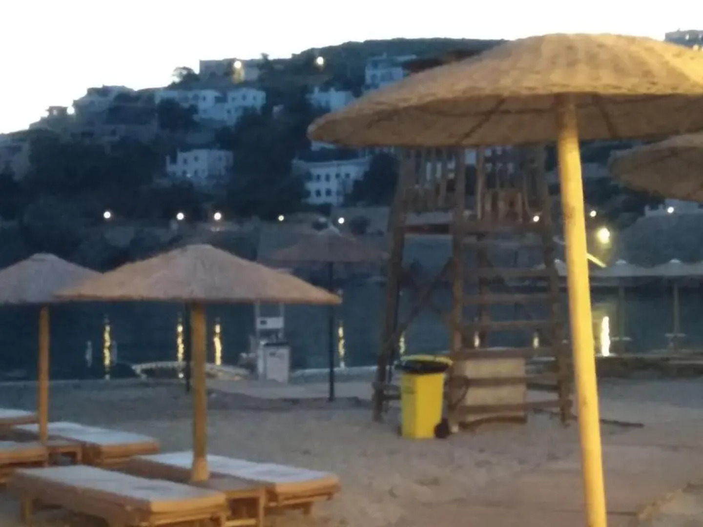 Akti Miaouli Holiday Home