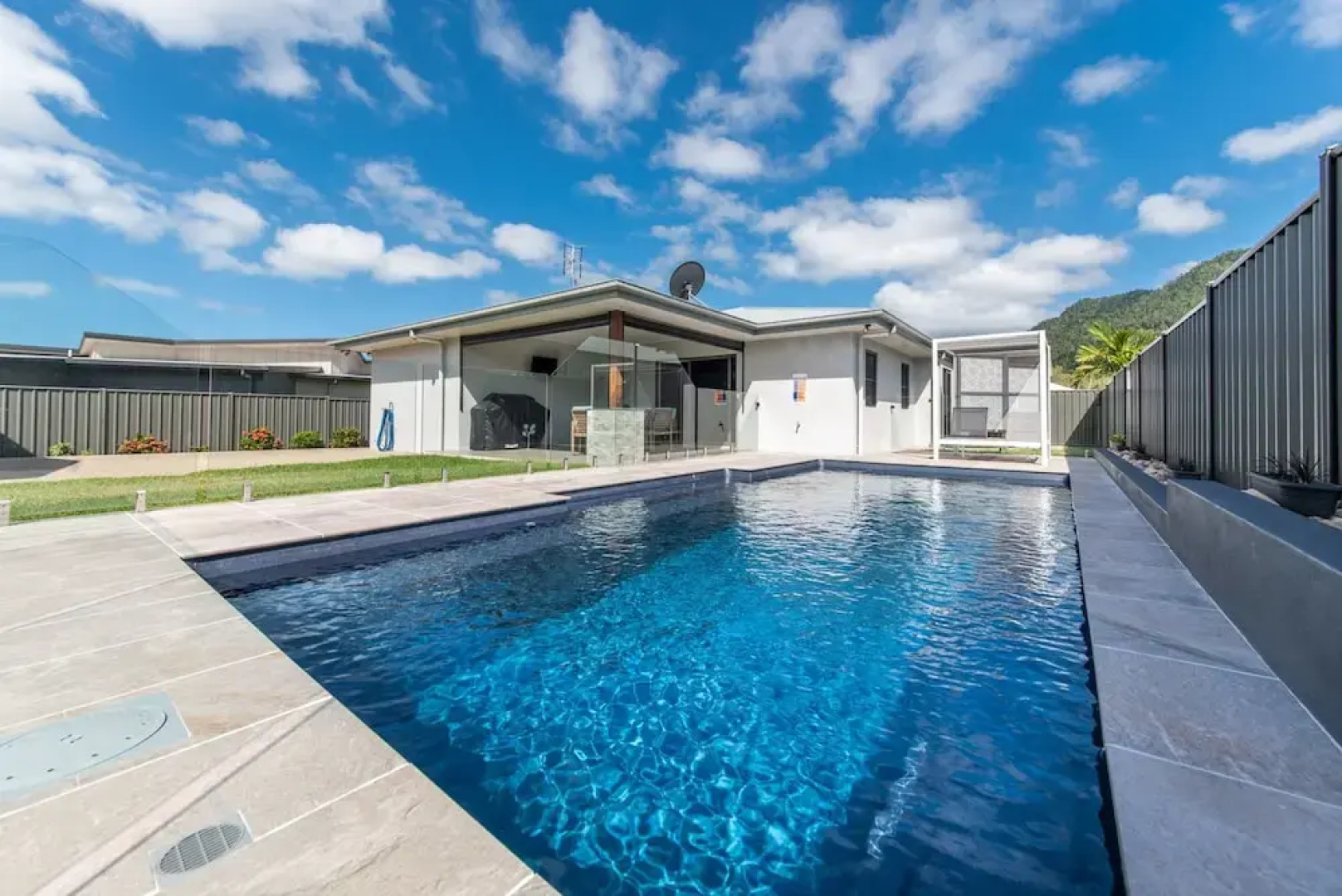 Whitsunday Sands - Cannon Valley