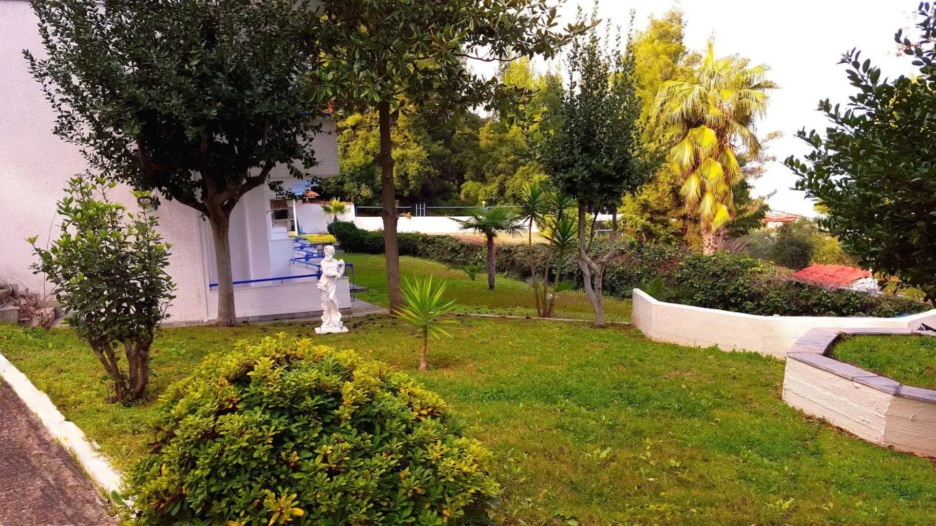 Roditsa Patritsia Apartments