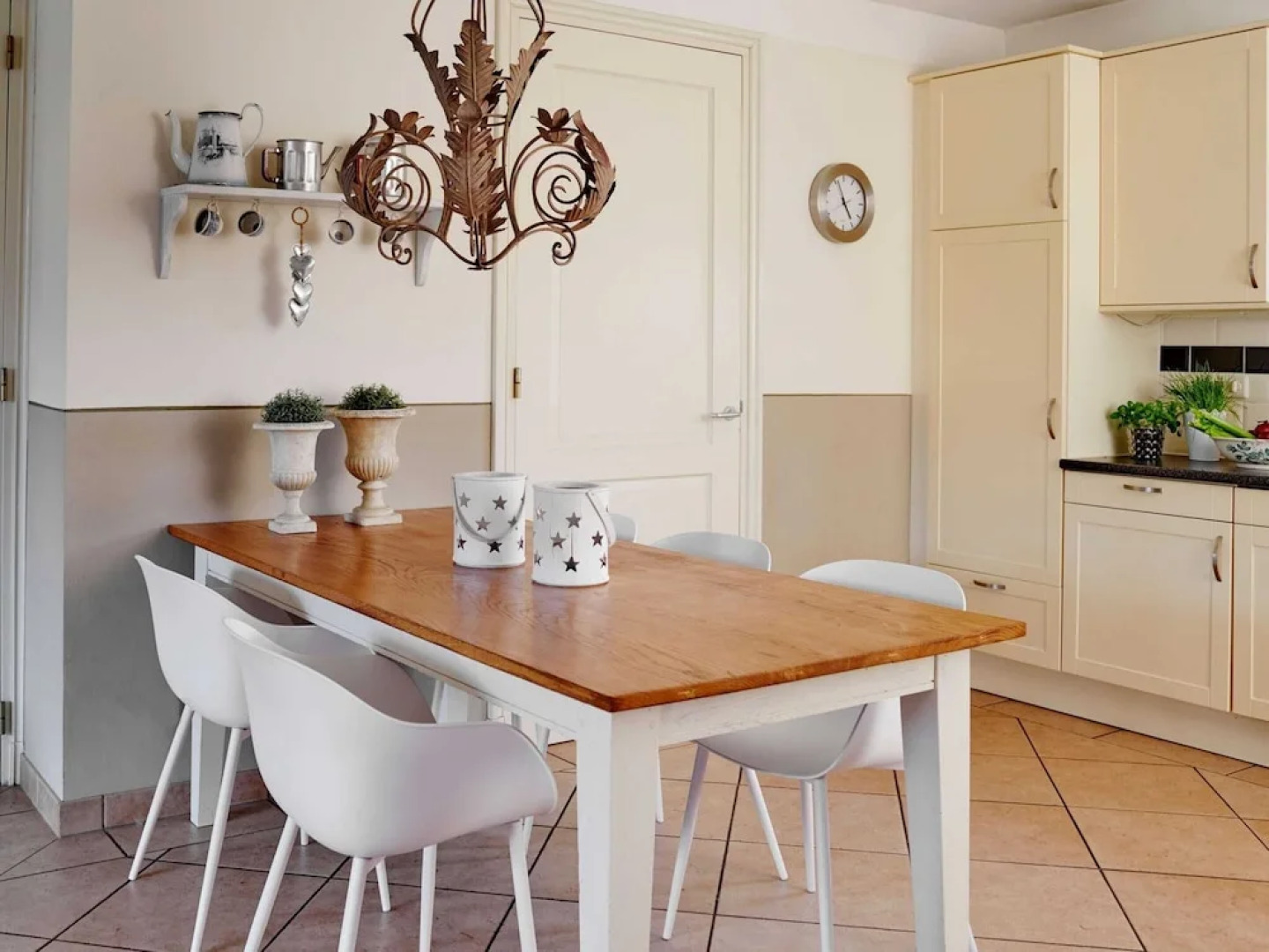 Elegant Holiday Home in Baarlo With Garden