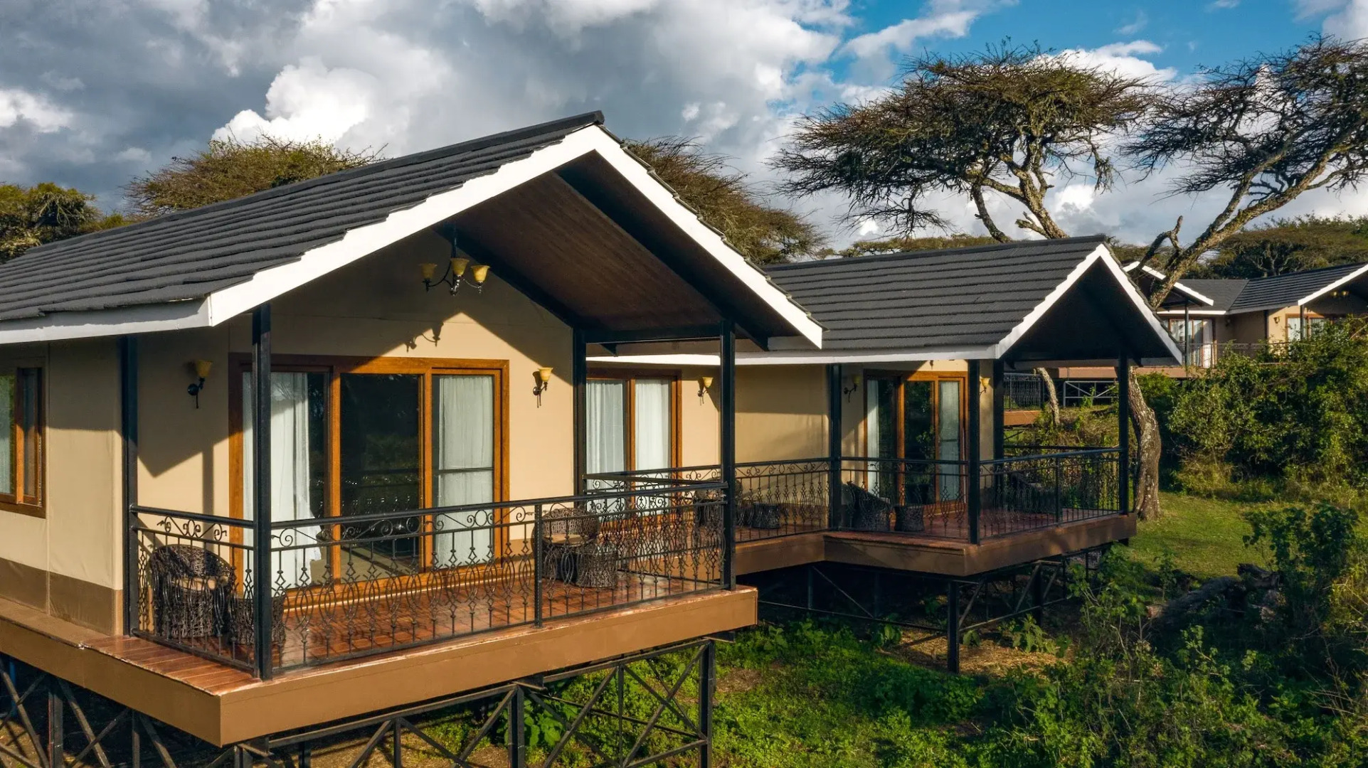 Karibu Camps Lodges-Ngorongoro Lions Paw