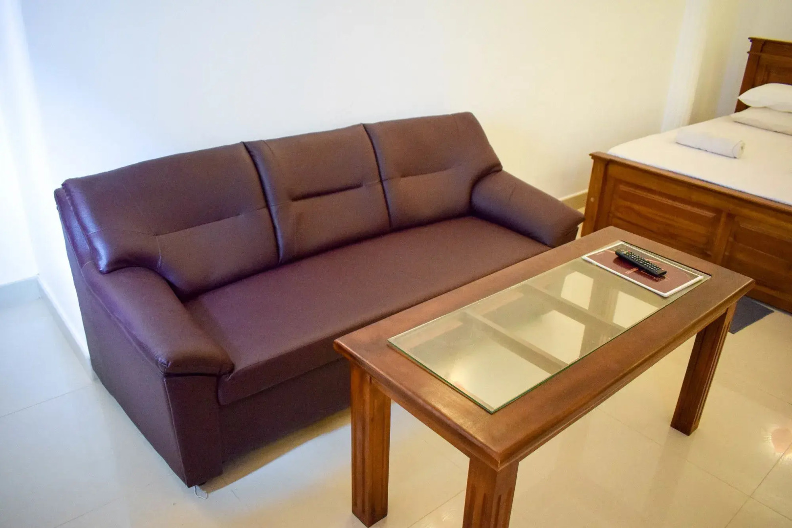 Yoho Menarigama Road