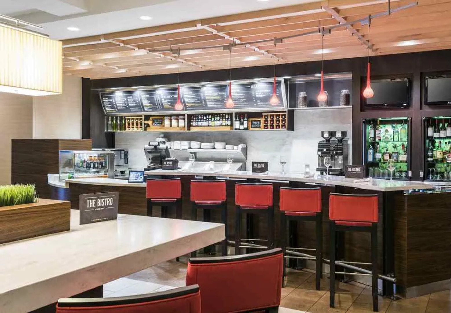 Courtyard Milwaukee Downtown