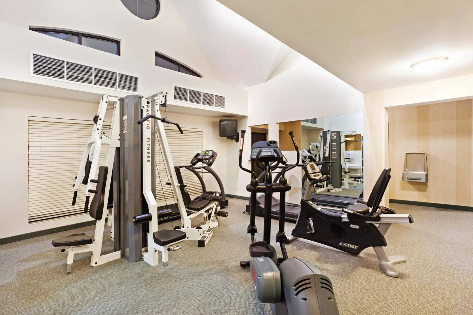 Staybridge Suites Charlotte Ballantyne by IHG