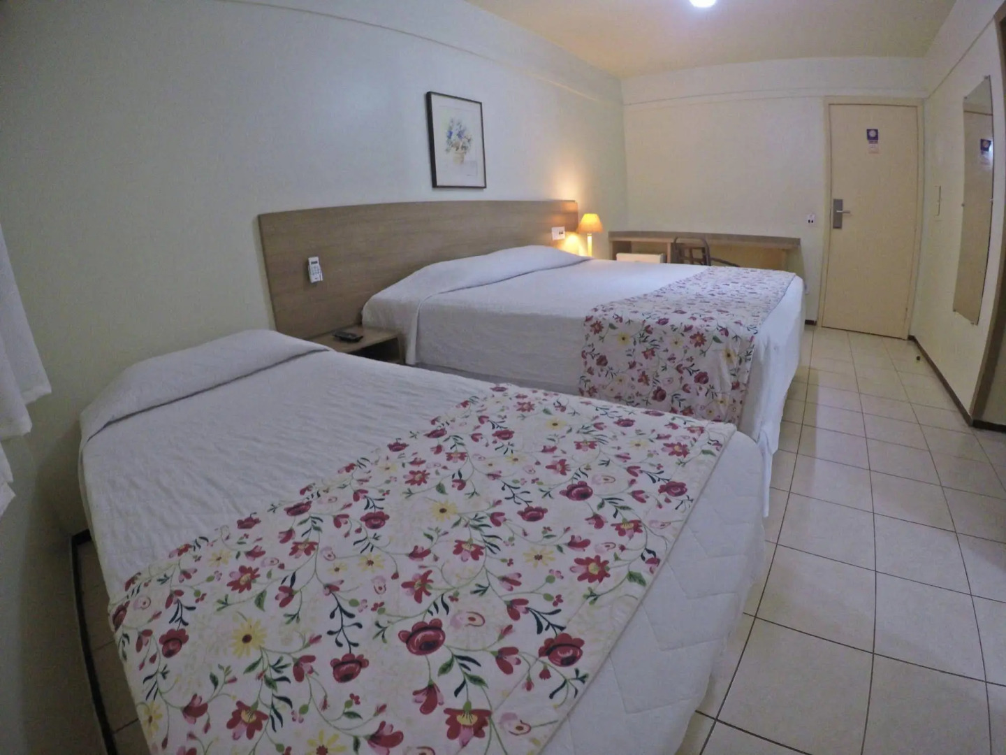 Budget Harbor Colonial