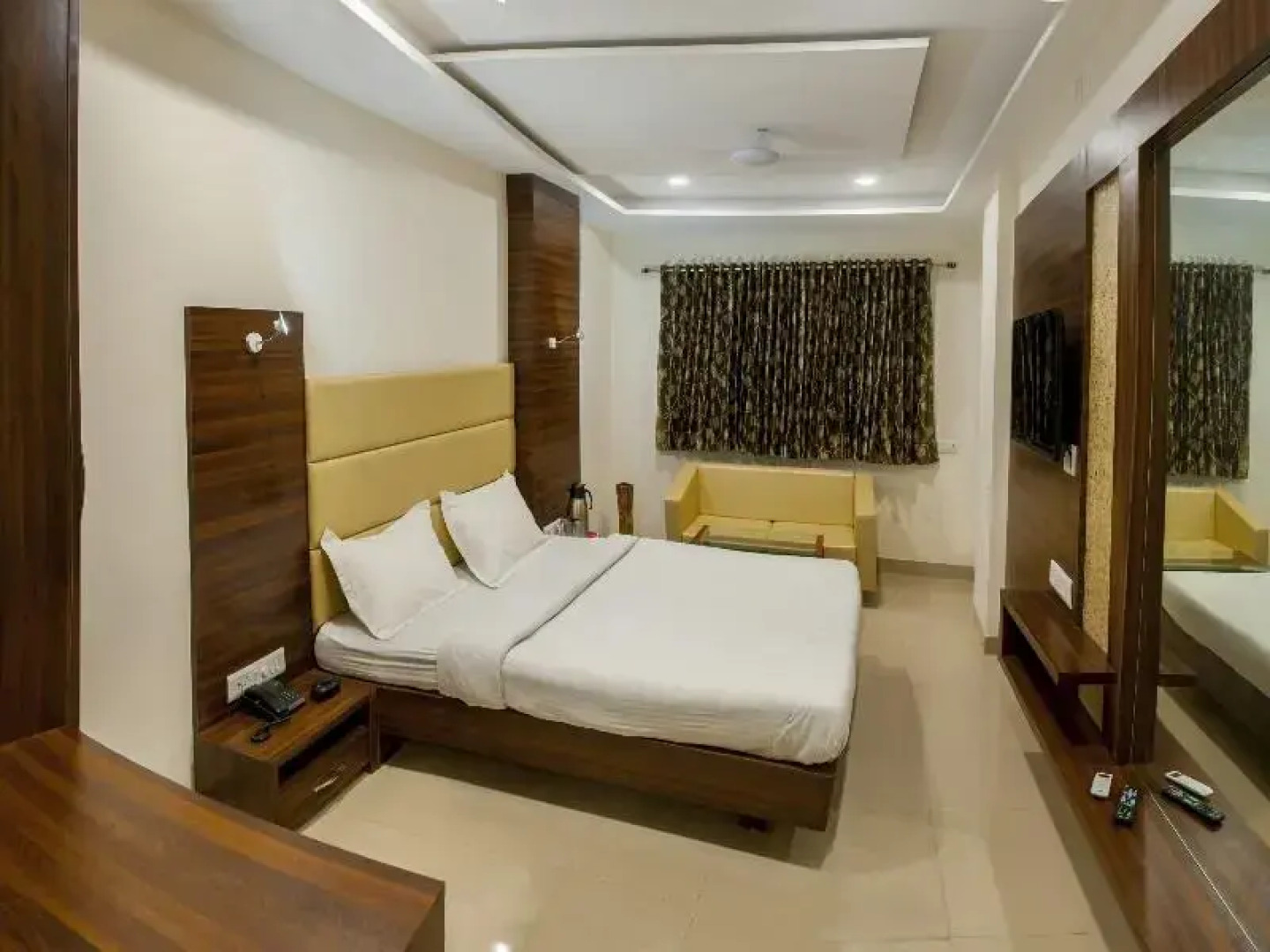 Hotel Kalpana Palace