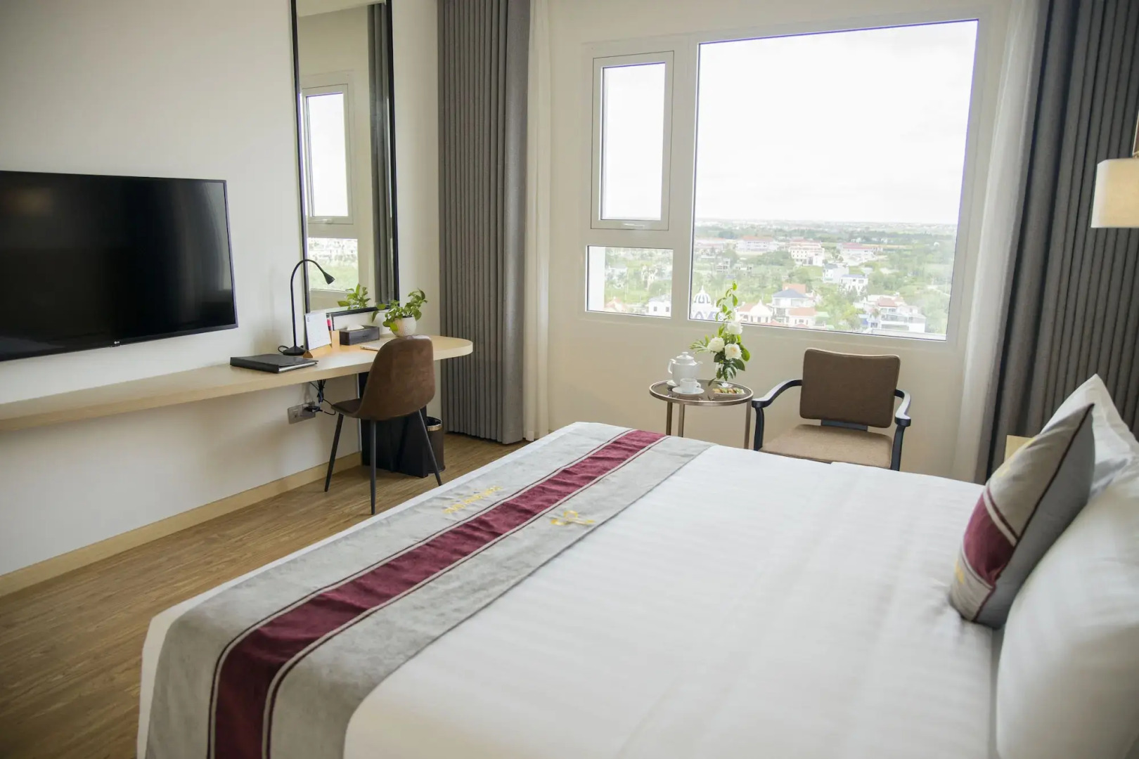 Pearl River Hotel & Apartment