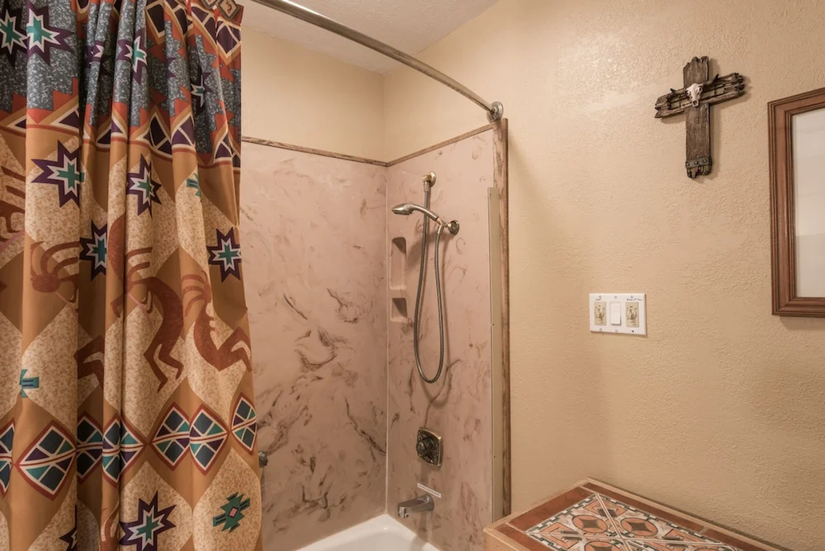 Cowboys Indians and Outlaws - Three Bedroom Cabin