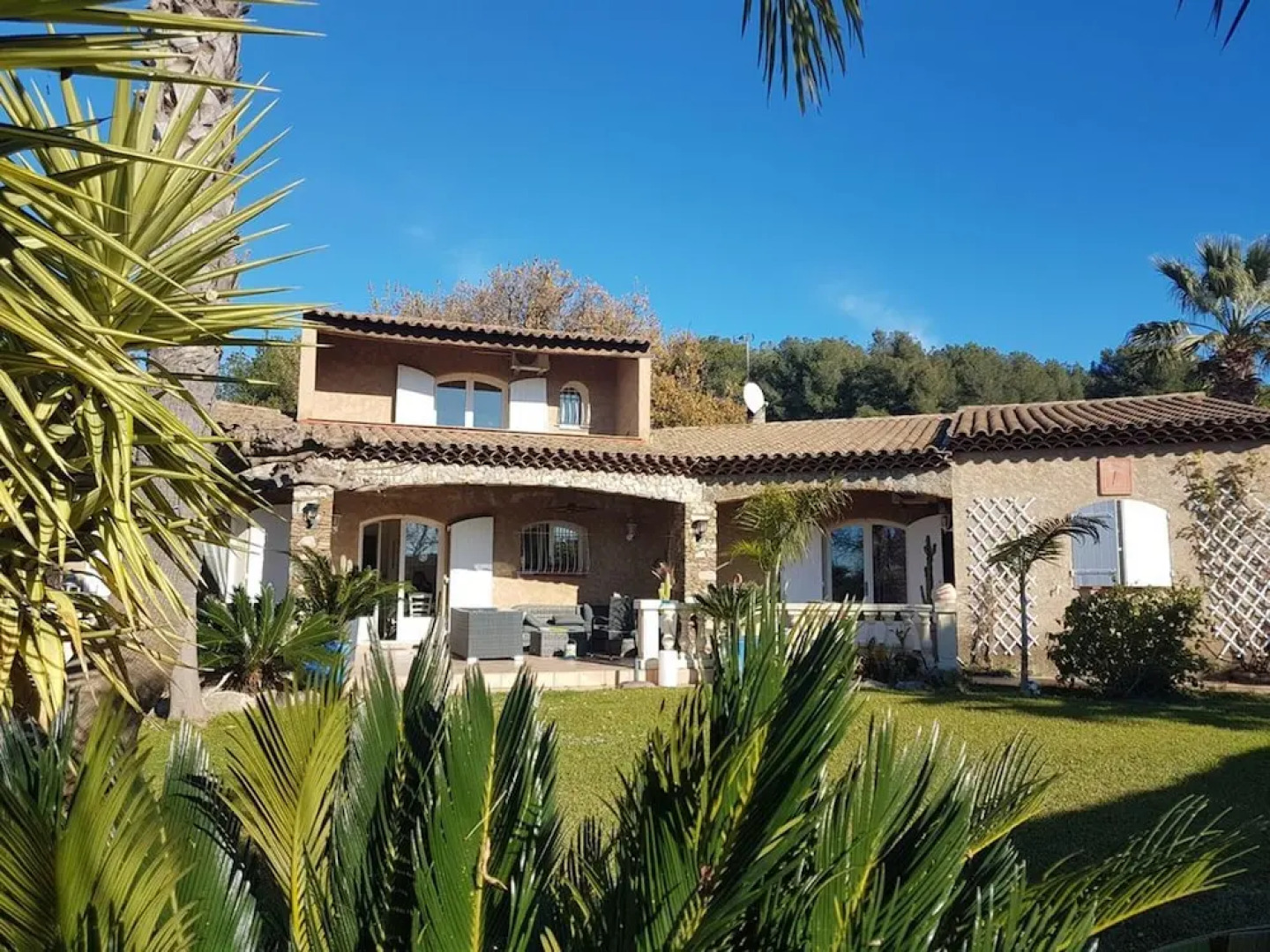Villa With 5 Bedrooms in Carqueiranne, With Private Pool, Furnished Terrace and Wifi - 5 km From the Beach
