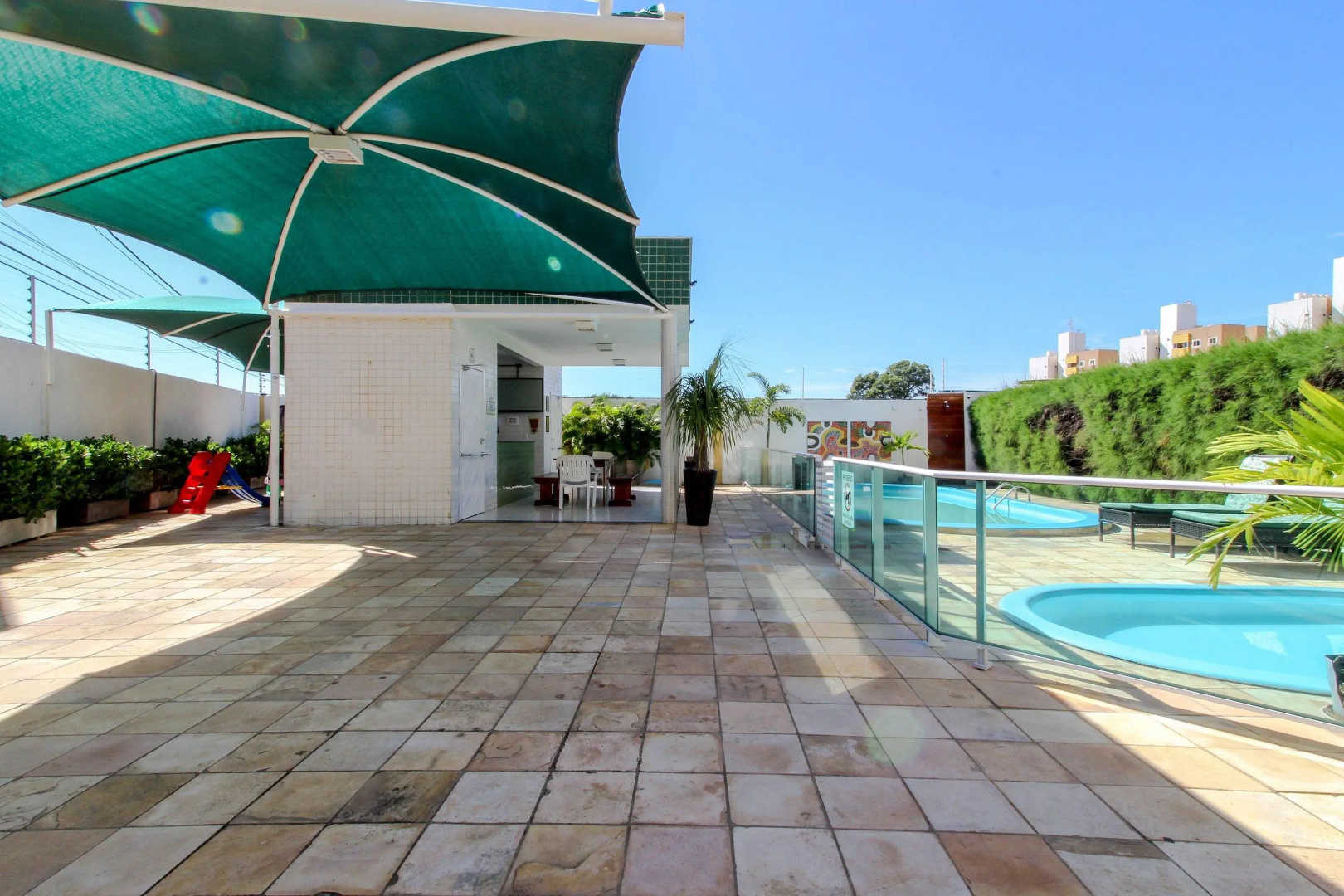 Apartamento c/ Piscina e Garagem | CDC 3120/602