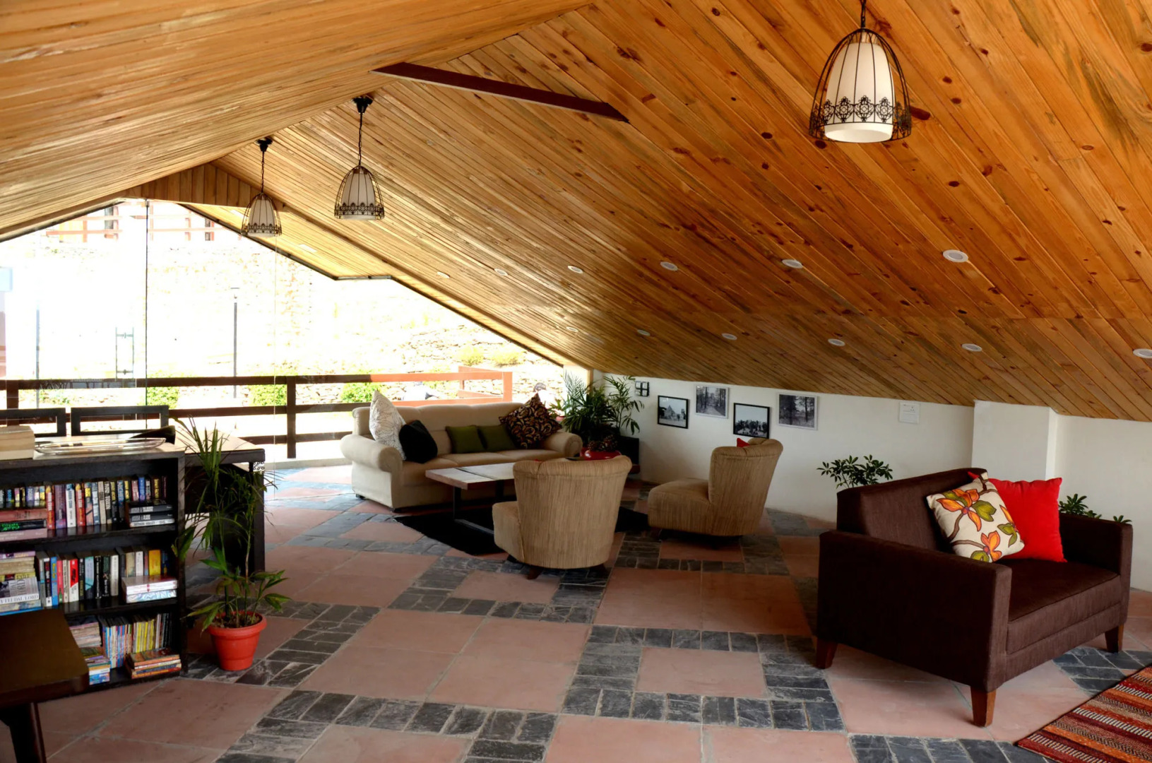 WoodSmoke resort & Spa