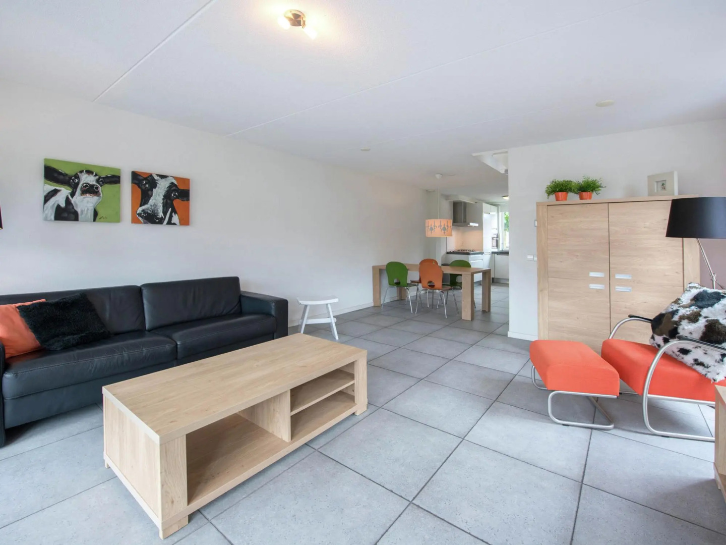 Nice House with Dishwasher, Not Far From Amsterdam