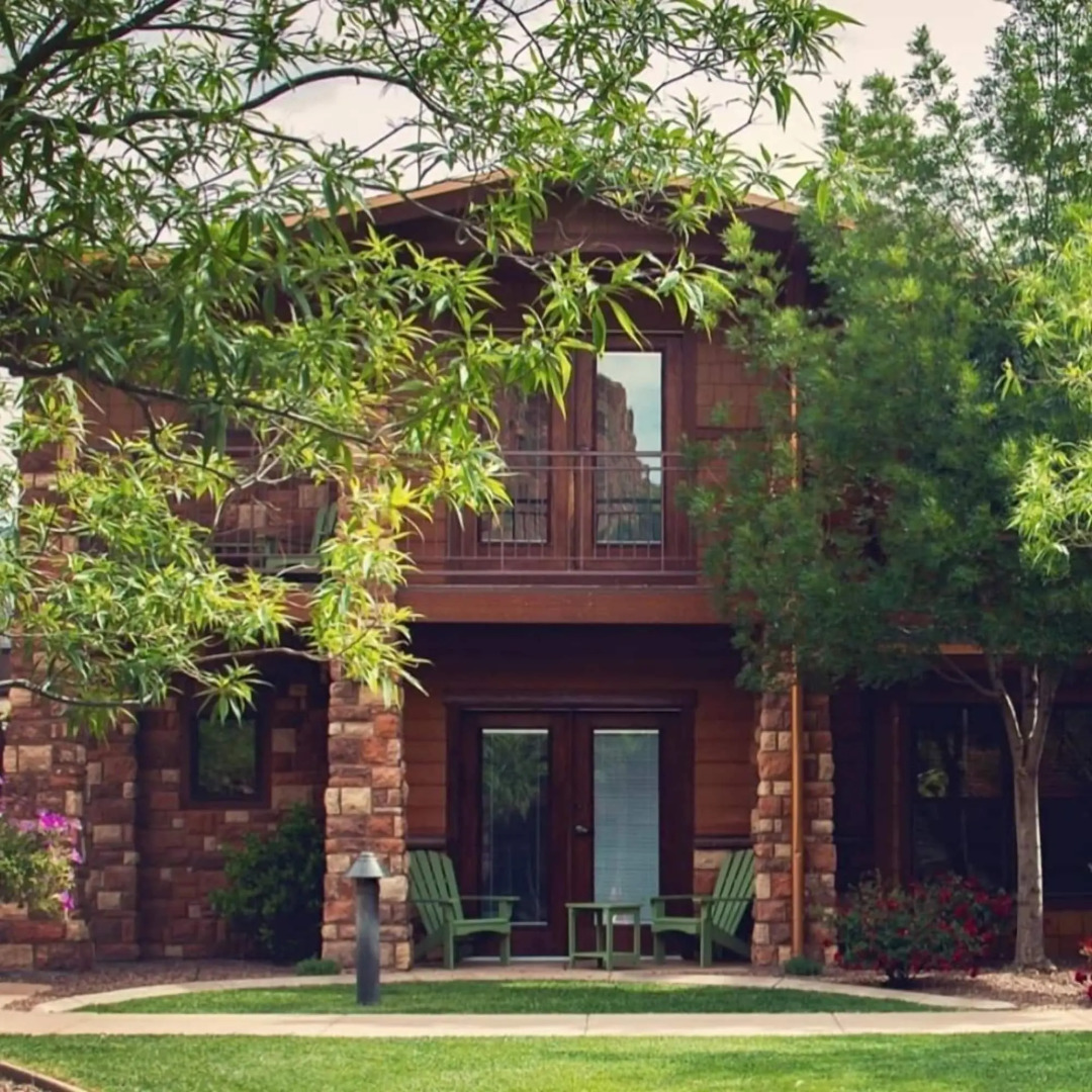 Cable Mountain Lodge