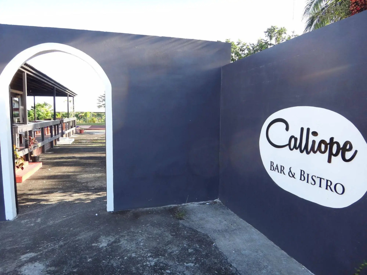 Travellers Point Hotel