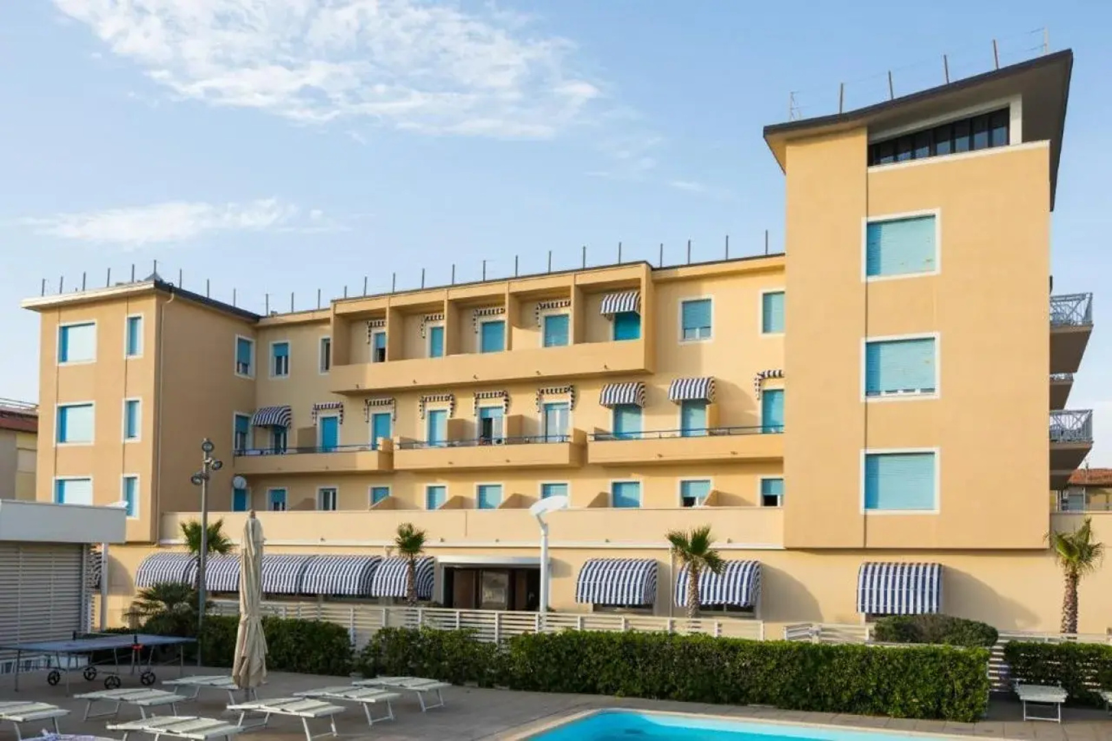 Hotel in Marina di Cecina a few steps from the sea