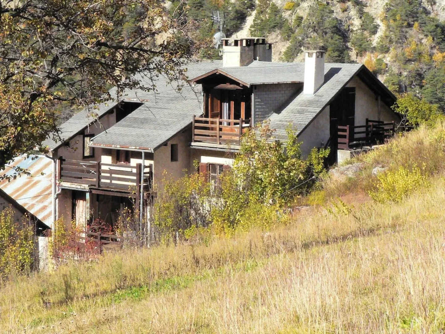 House with 2 Bedrooms in Guillestre, with Wonderful Mountain View, Furnished Terrace And Wifi - 12 Km From the Slopes