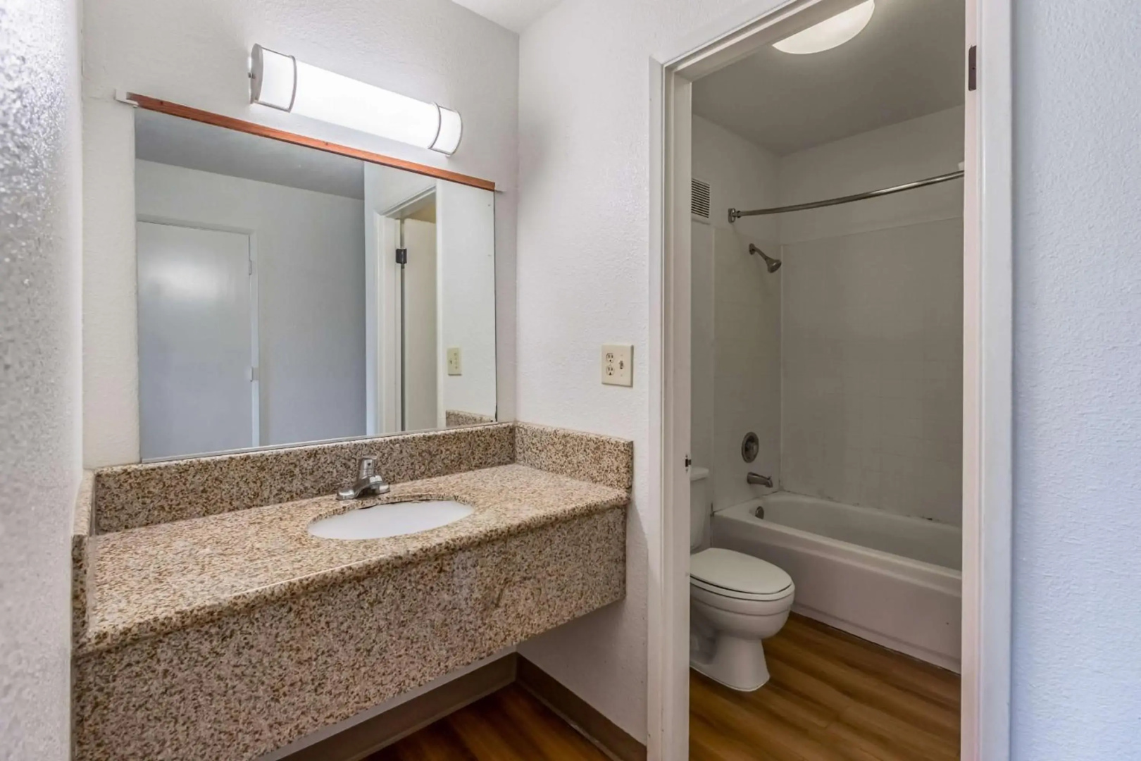 Motel 6 Beaverton, OR